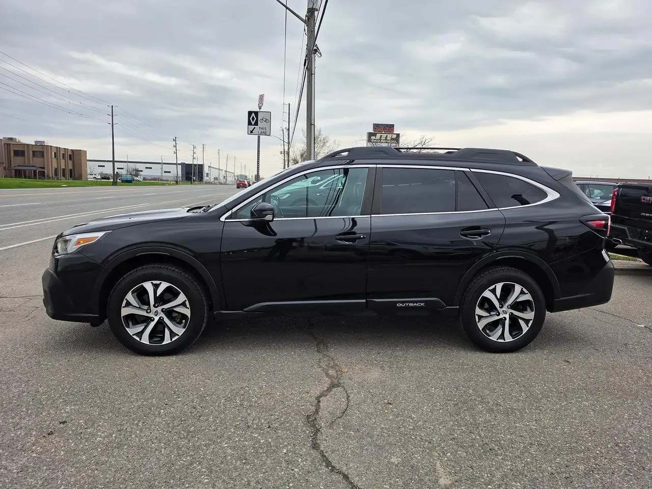 Subaru OUTBACK photo Subaru OUTBACK