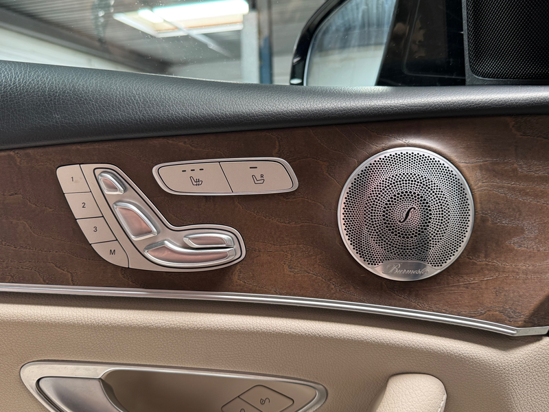 Mercedes-Benz E 220 E 220 d  T AHK Standheizung Burm Memory Wide Night — photo 9