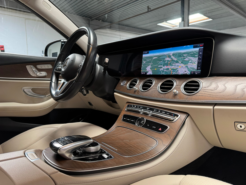 Mercedes-Benz E 220 E 220 d  T AHK Standheizung Burm Memory Wide Night — photo 13
