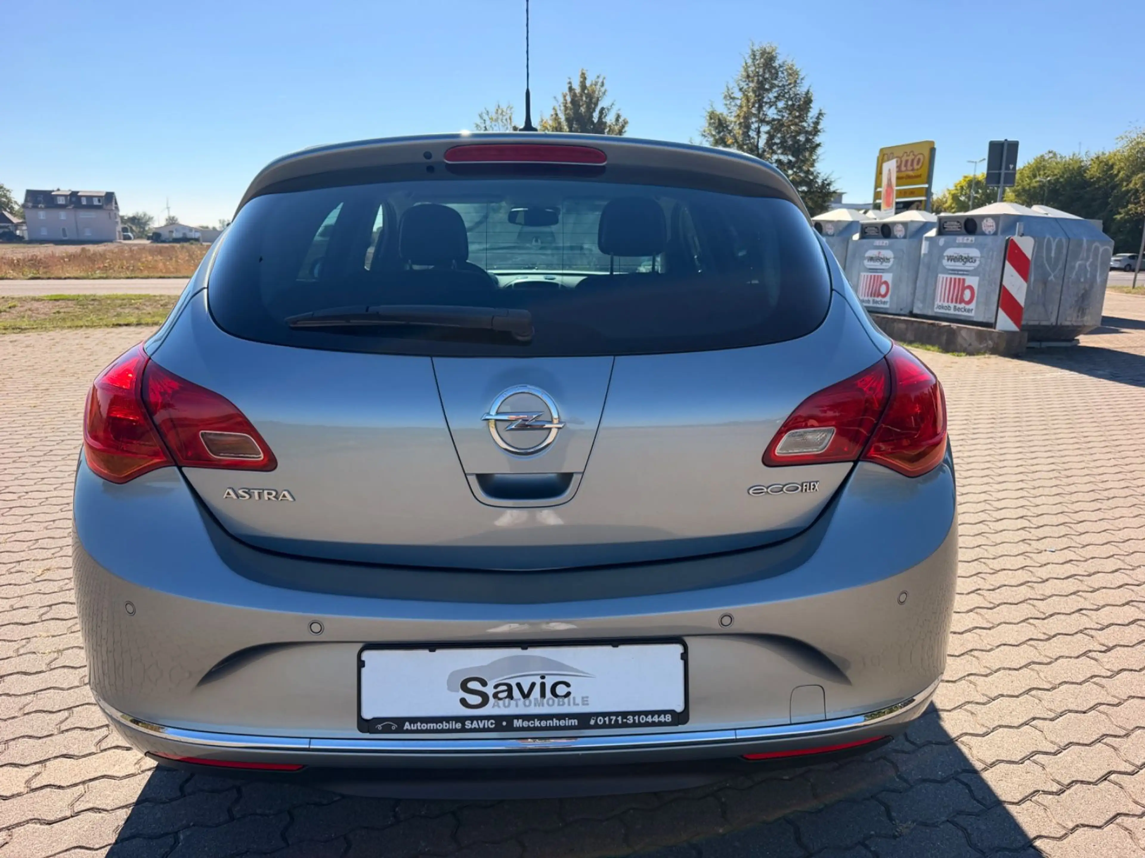 Opel Astra J 1.4 16V Active — photo 7