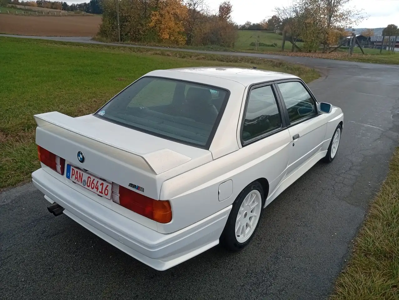 BMW M3 E30 extrem gepflegtes dt. Fahrzeug,unfallfrei, foto 10