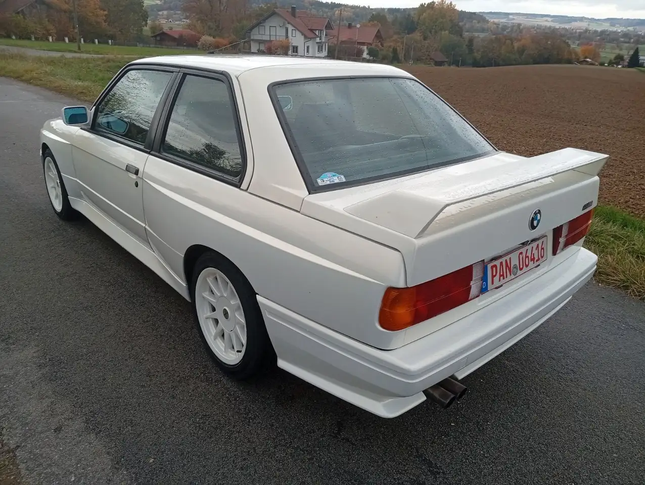 BMW M3 E30 extrem gepflegtes dt. Fahrzeug,unfallfrei, foto 5