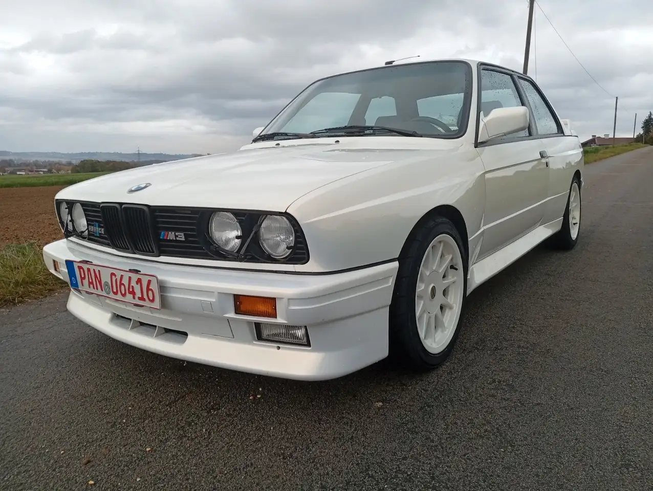 BMW M3 E30 extrem gepflegtes dt. Fahrzeug,unfallfrei, foto 3