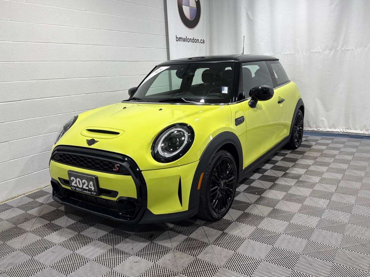 2024 MINI 3 Door Zesty Yellow / Carbon Black Heated front seats Dri