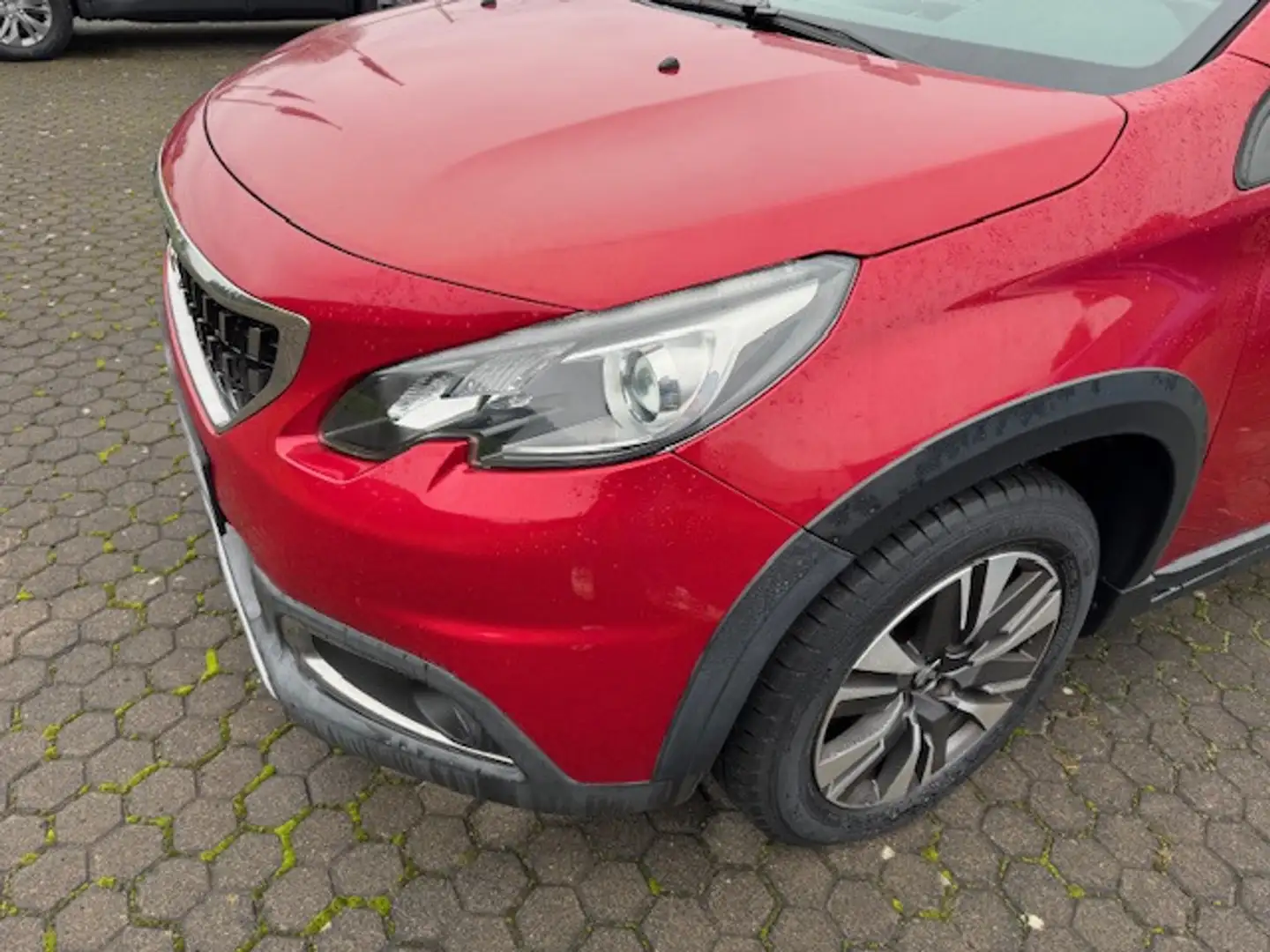Peugeot 2008 Allure PT130 - erst lesen Rouge - 1