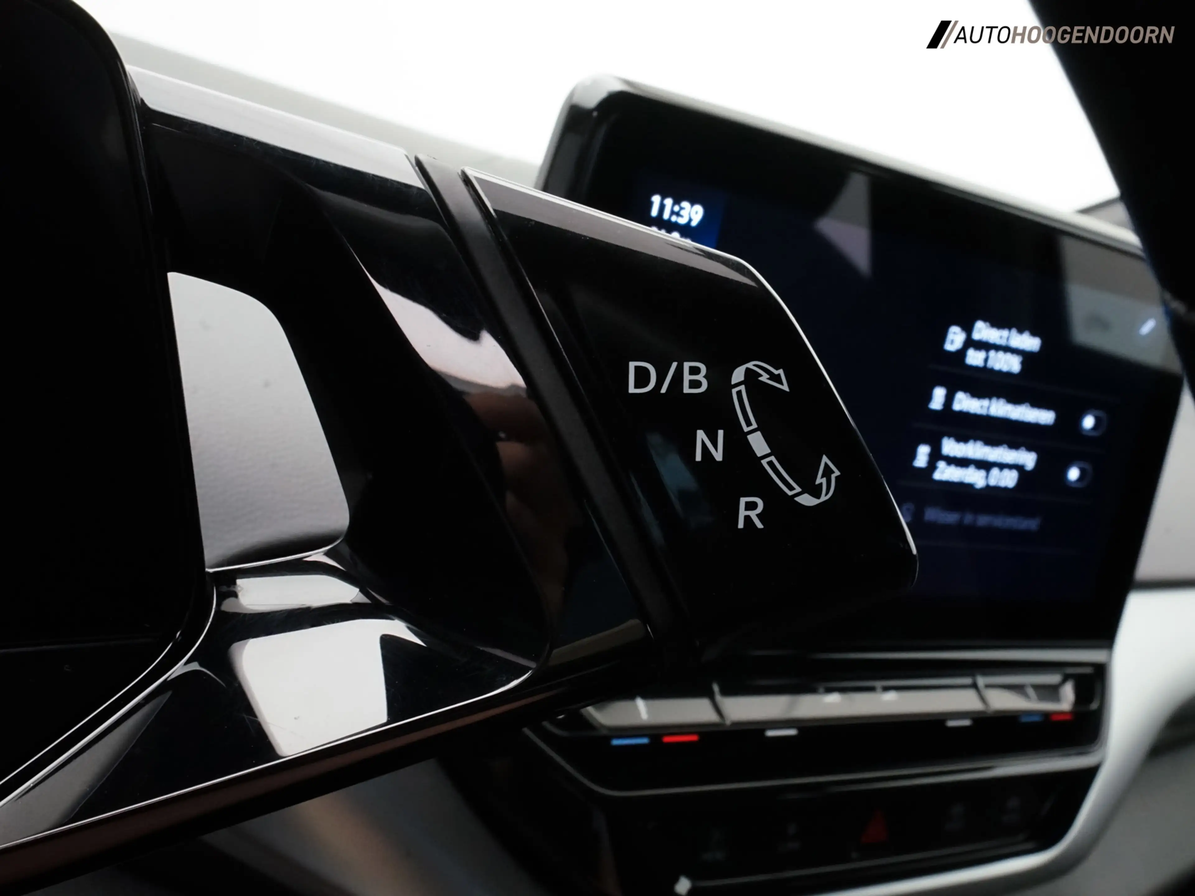 Volkswagen ID.4 Pro 77 kWh Luxe (APPLE CARPLAY,TREKHAAK,CLIMATE,PA — photo 23