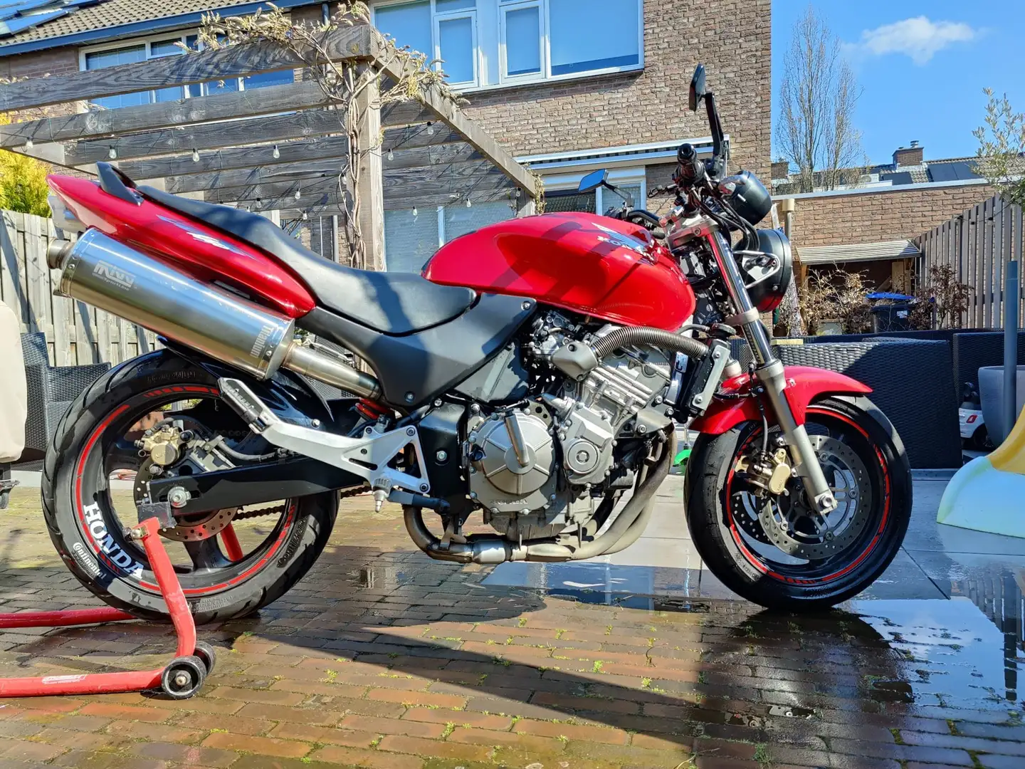 Honda CB 600 F Hornet Rood - 2