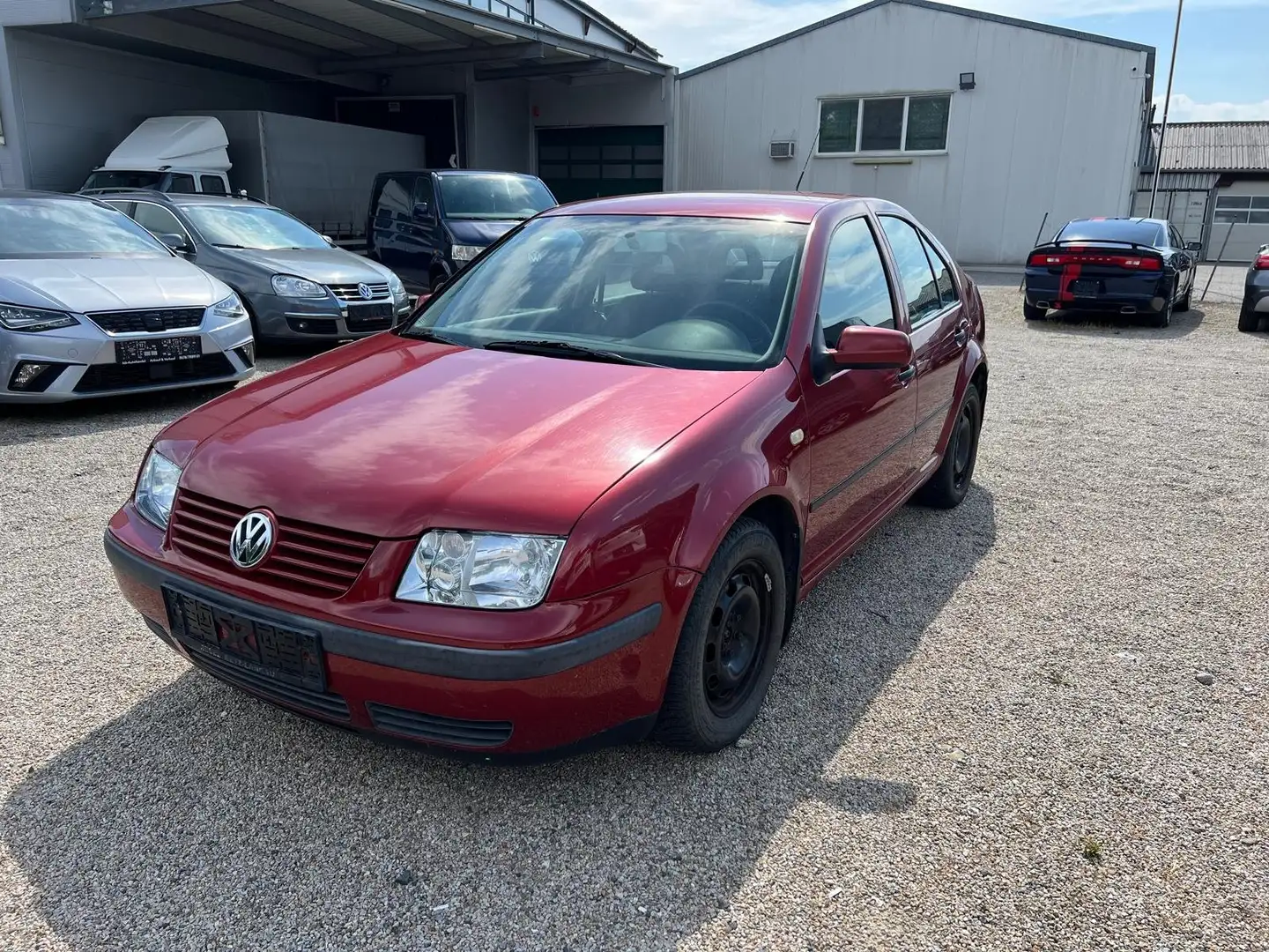Volkswagen Bora 1,9 Comfortline TDI Rojo - 1