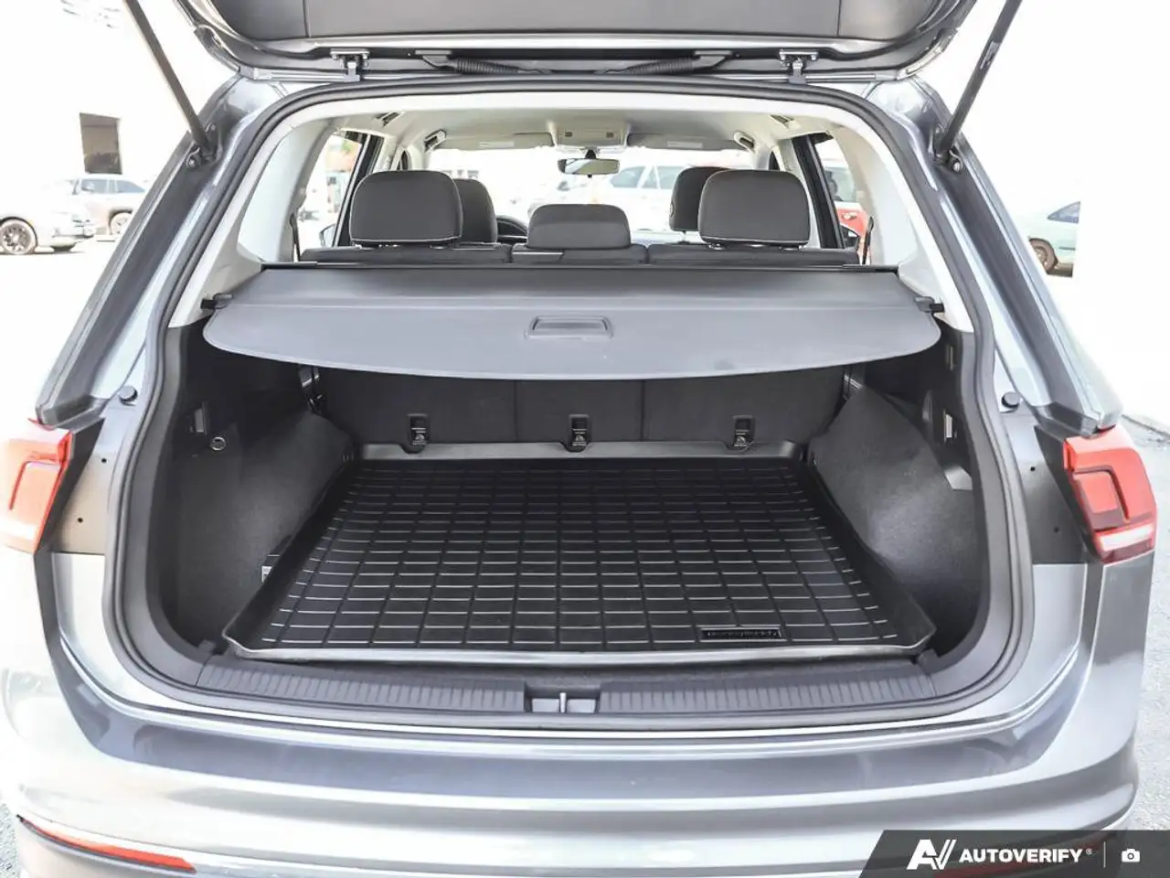 Volkswagen Tiguan снимка Volkswagen Tiguan