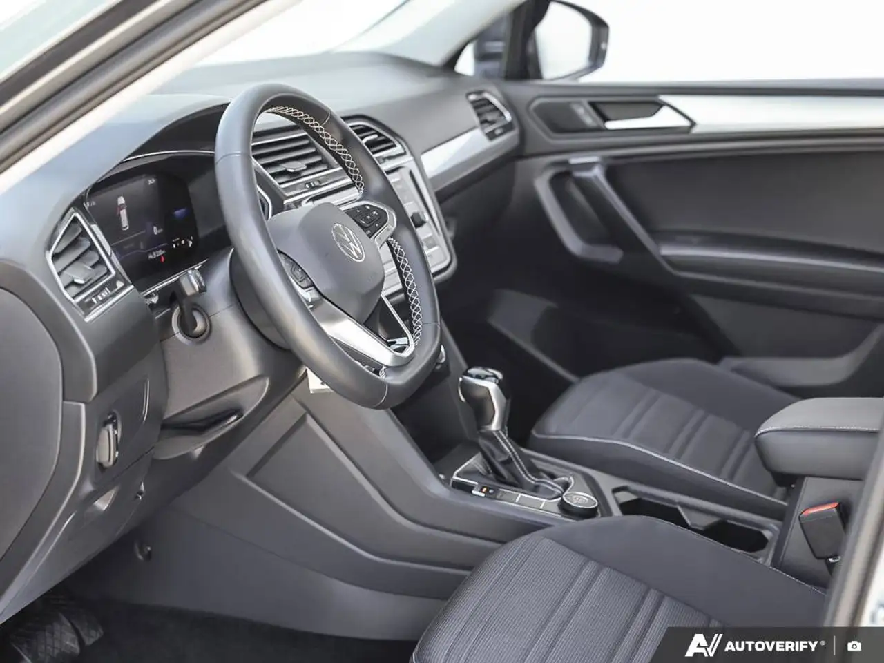 Volkswagen Tiguan снимка Volkswagen Tiguan