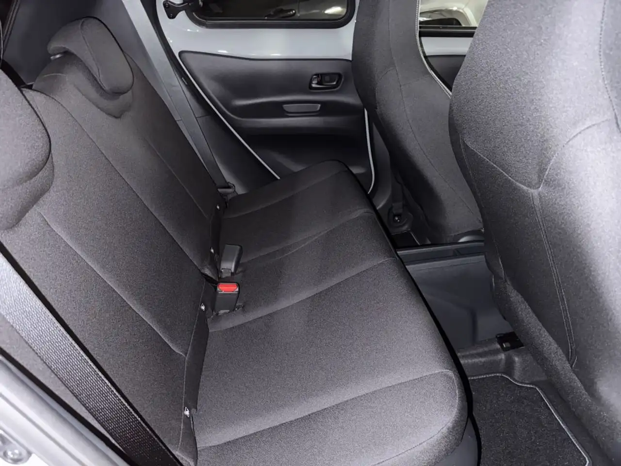 Toyota Aygo X Hybrid Teamplayer CarPlay,ACC,Kamera,Sitzhzg.,LED 11