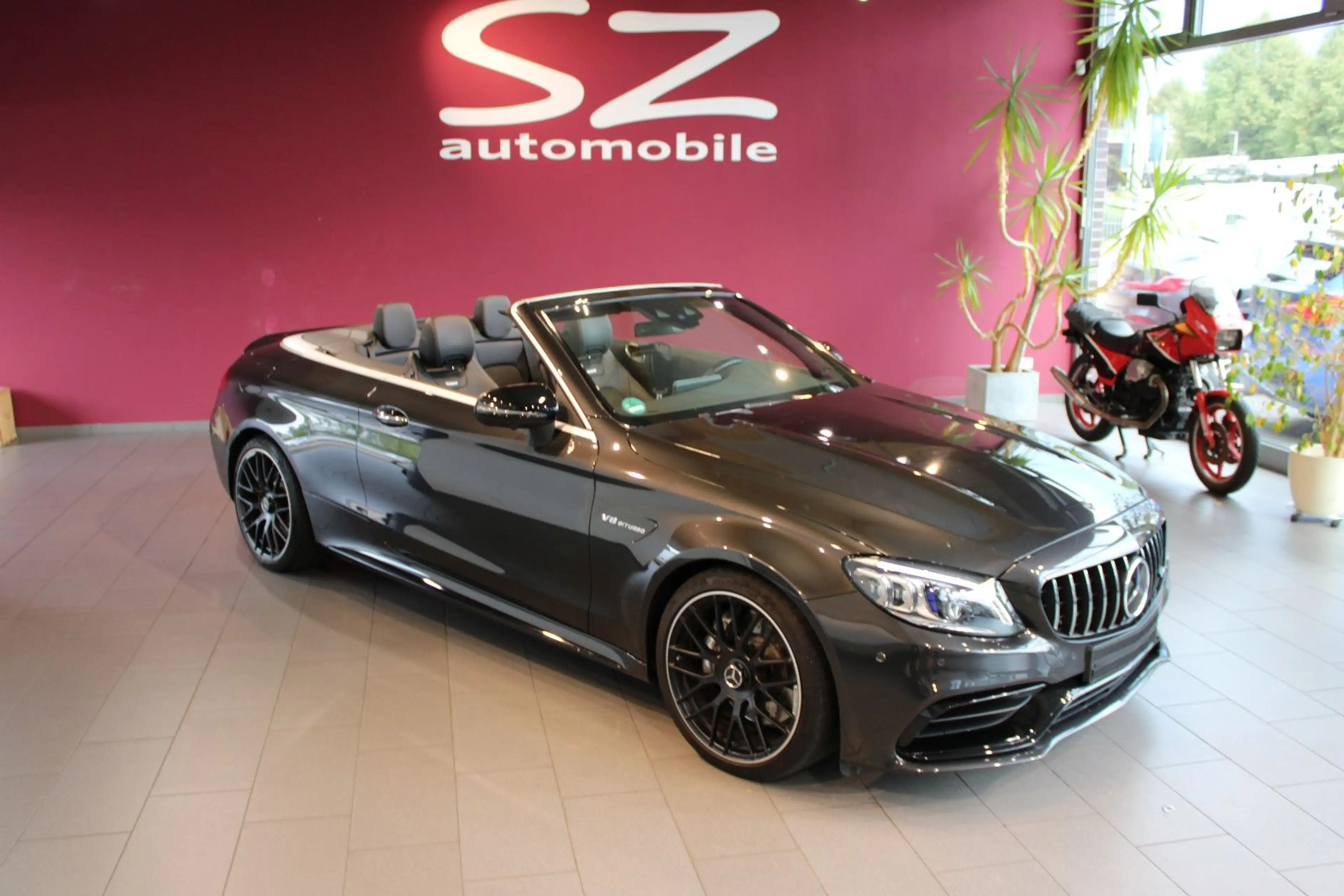 Mercedes-Benz C 63 AMG Sportabgas. Burmester LED SHZ Airscarf