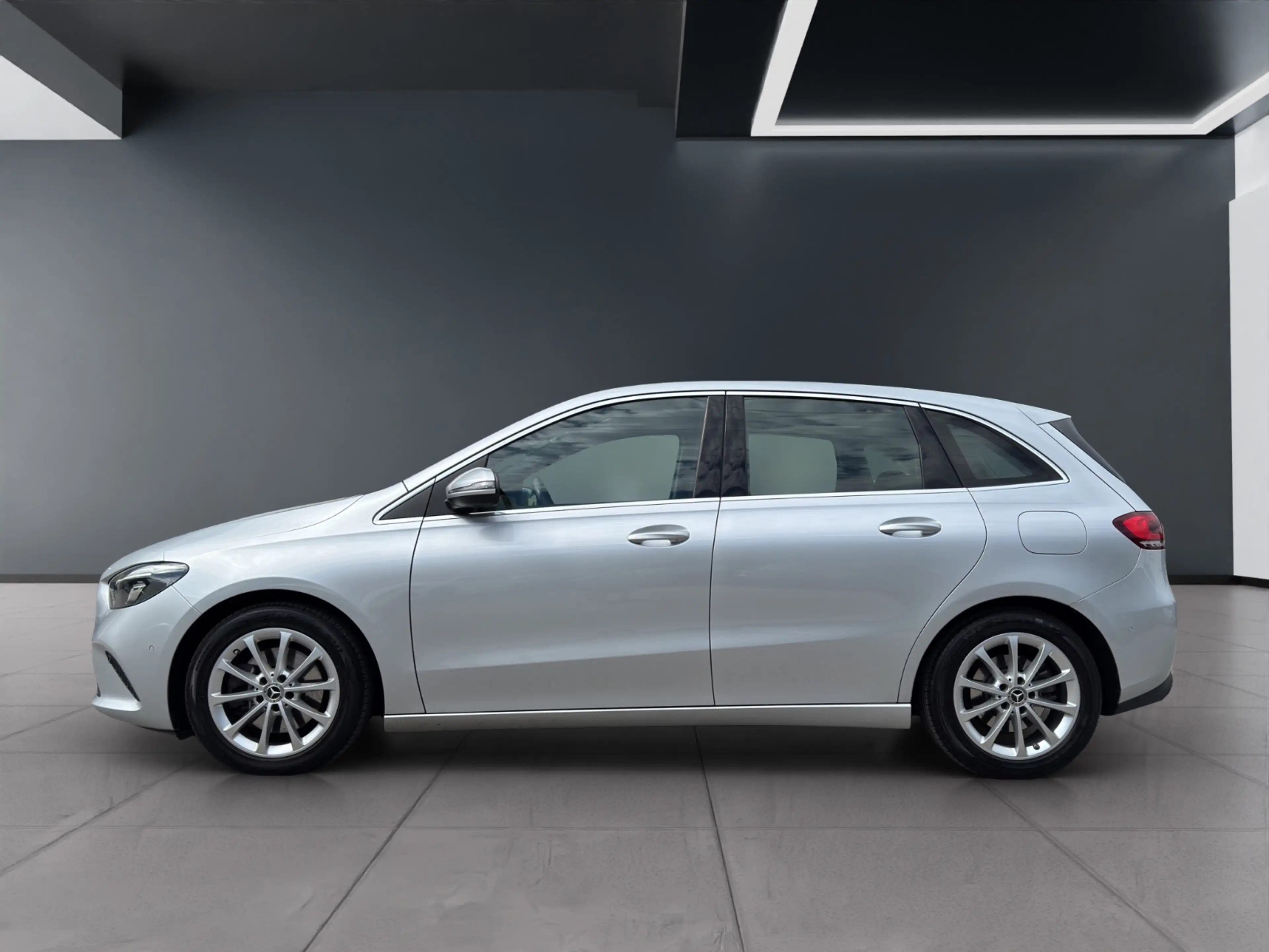 Mercedes-Benz B 220 d Leder RKam Klima Shz Navi — photo 4