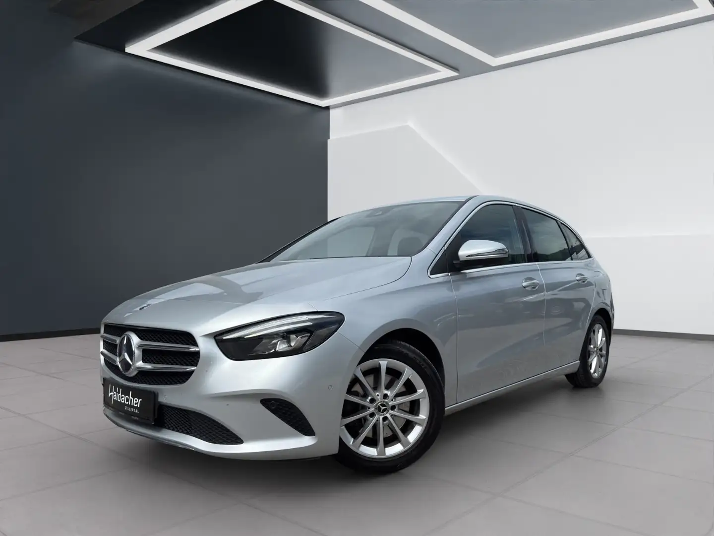 Mercedes-Benz B 220 d Leder RKam Klima Shz Navi Silber - 2