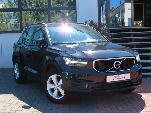 Volvo XC40 D3 Momentum Core Klimaauto. Einparkhilfe