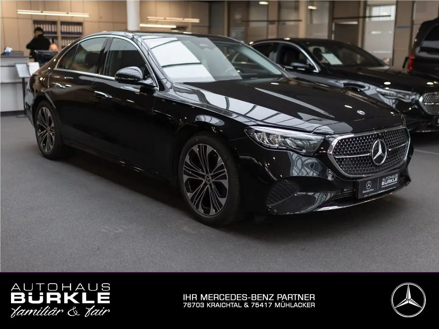 Mercedes-Benz E 220 d Avantgarde Advanced,LED,Pano,Distr,Totw Zwart - 1