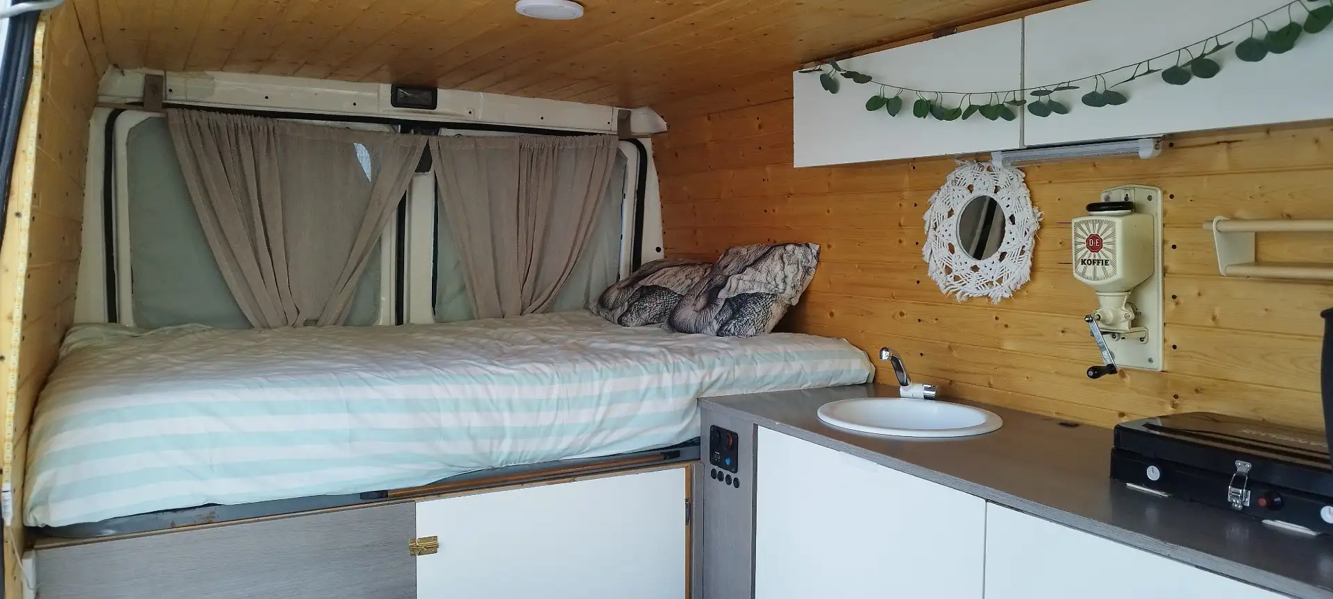 Peugeot Boxer Furgón 2.5 1000 270 C - 2