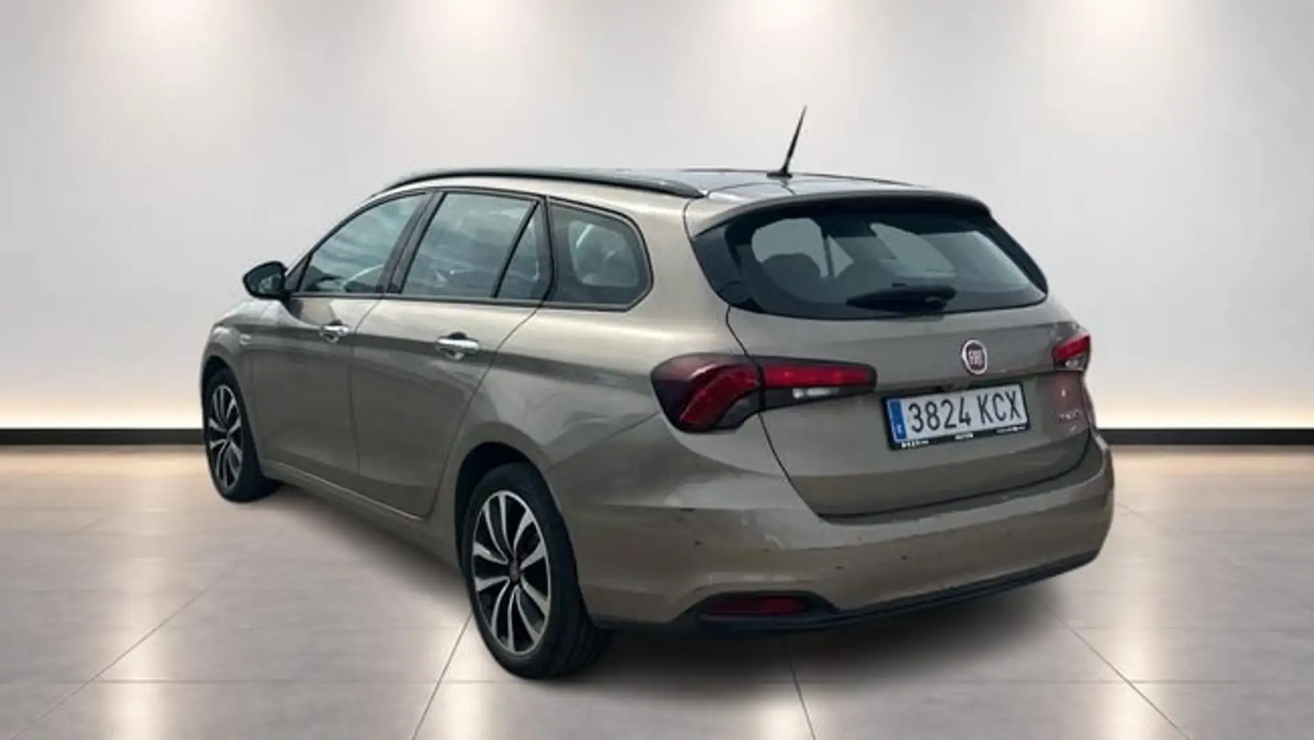 Fiat Tipo 1.4 T-JET LPG LOUNGE 120 5P Marrón - 2