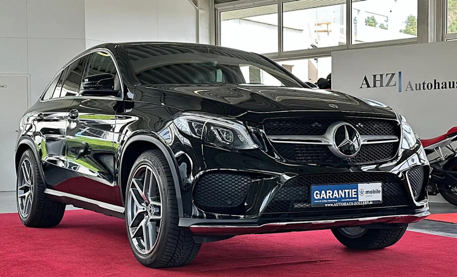 Mercedes-Benz GLE 350 d 4Matic AMG AIR PANO ACC AHK Schwarz - 1