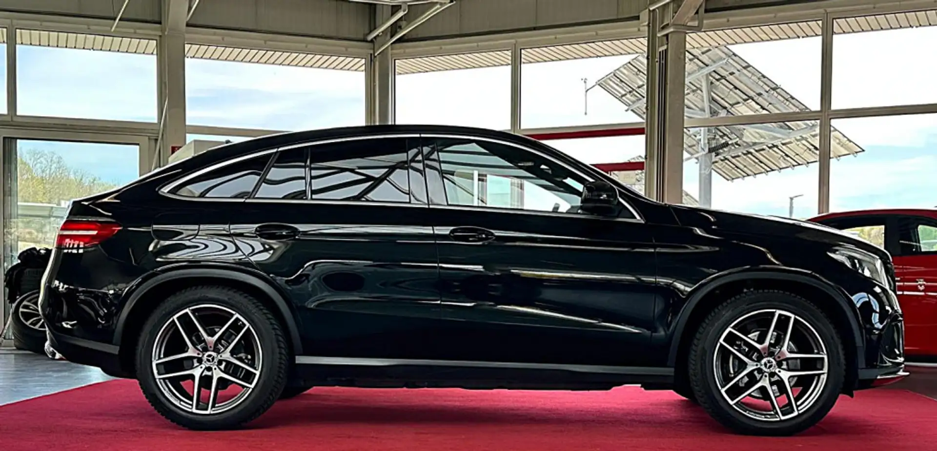 Mercedes-Benz GLE 350 d 4Matic AMG AIR PANO ACC AHK Schwarz - 2