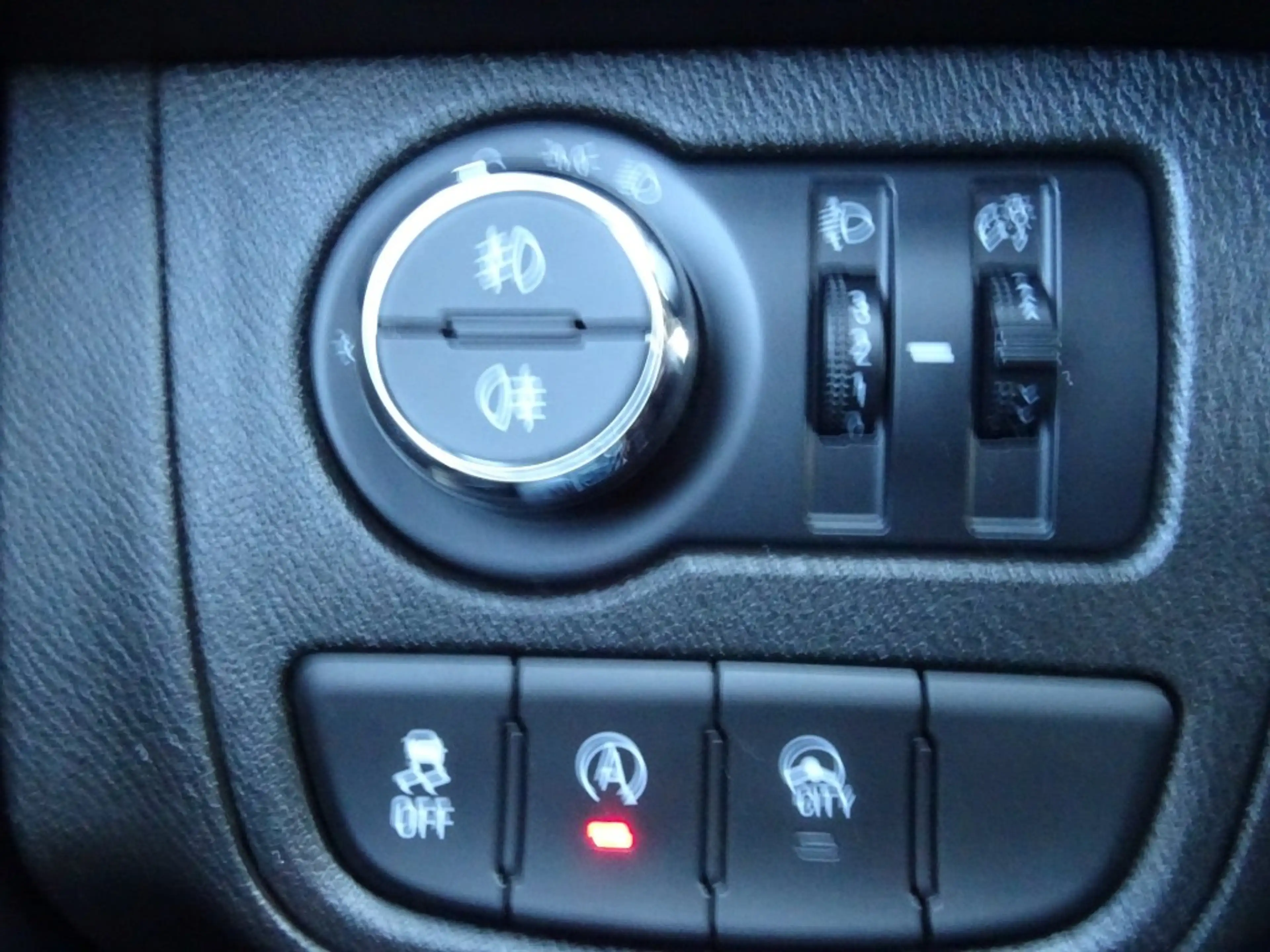Opel Karl 1.0 ROCKS ONL. ED. NAVI BLUETOOTH PDC LICHTMETAAL — photo 27