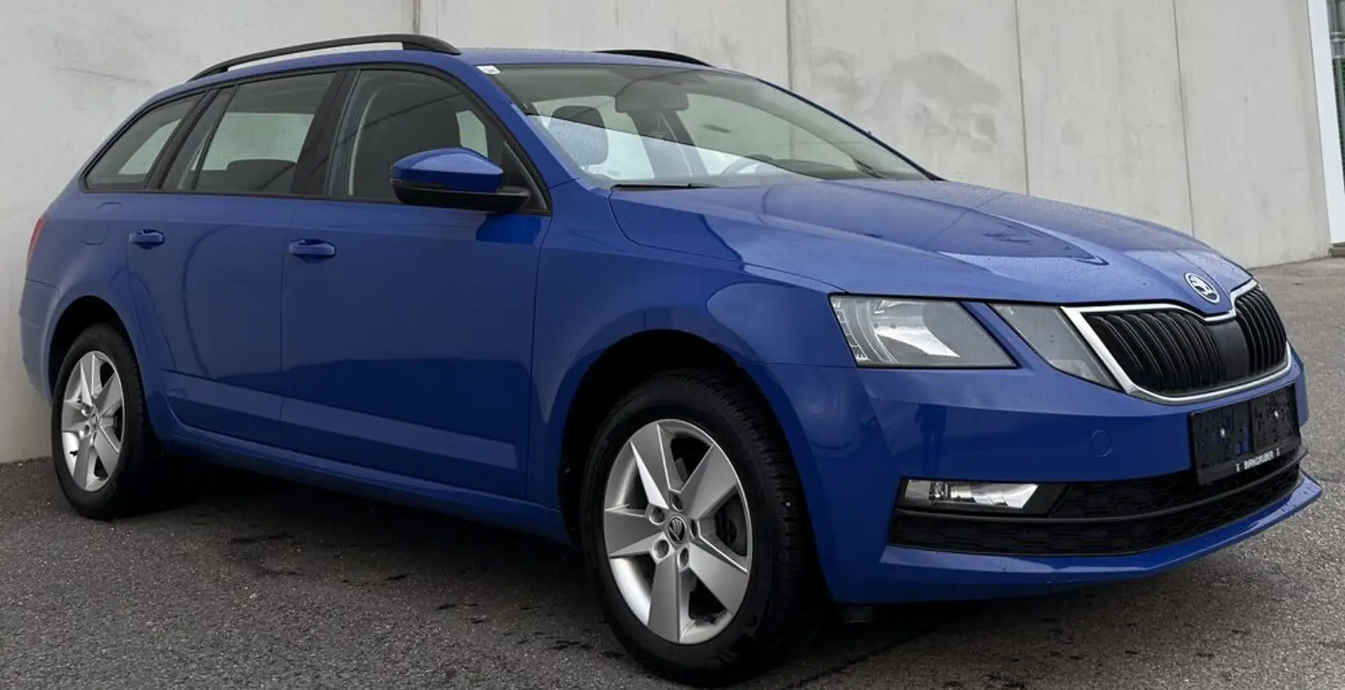 Skoda Octavia Ambition 2.Besitz Blau - 1