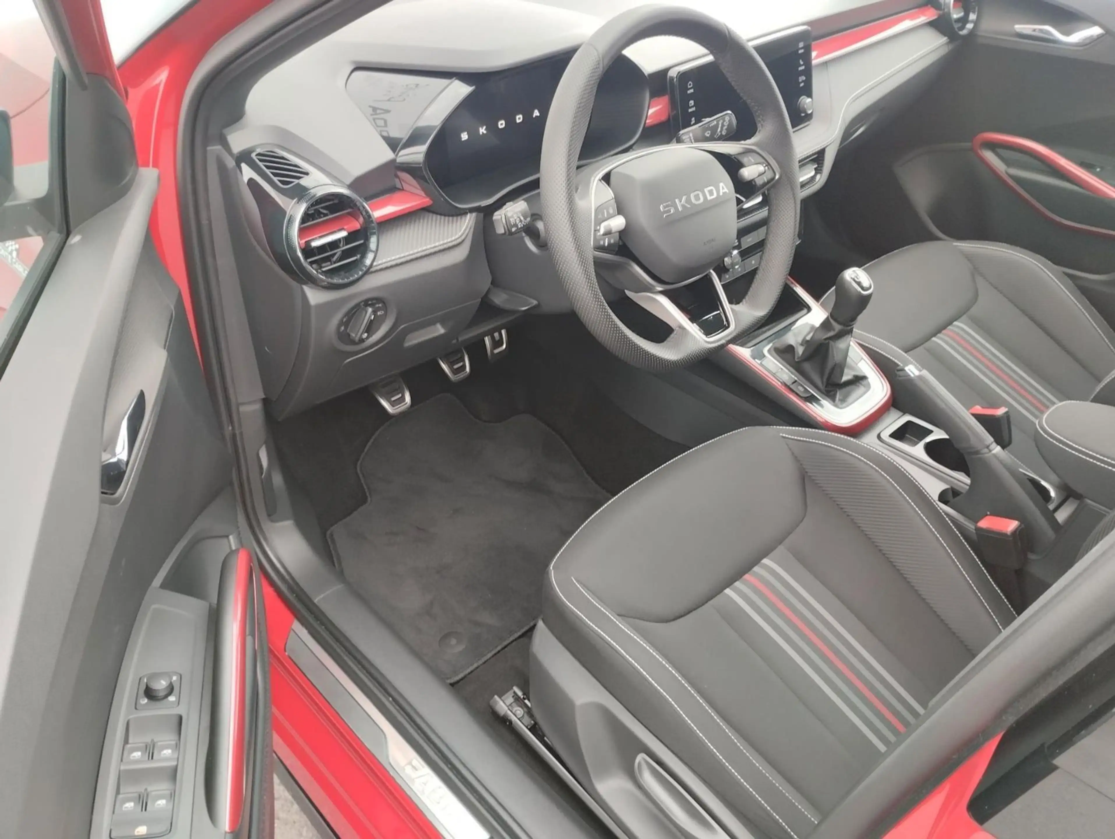 Skoda Fabia Monte Carlo DSG + Panorama + LED — photo 15