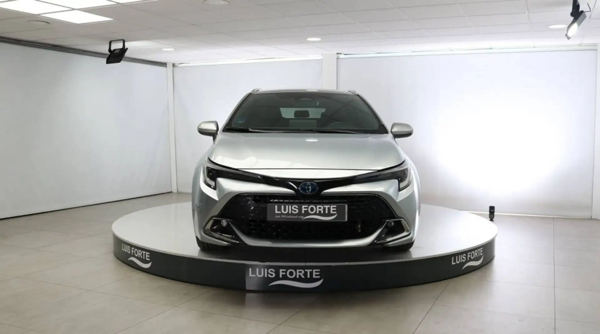 Toyota Corolla Touring Sports 140H Business Gris - 2
