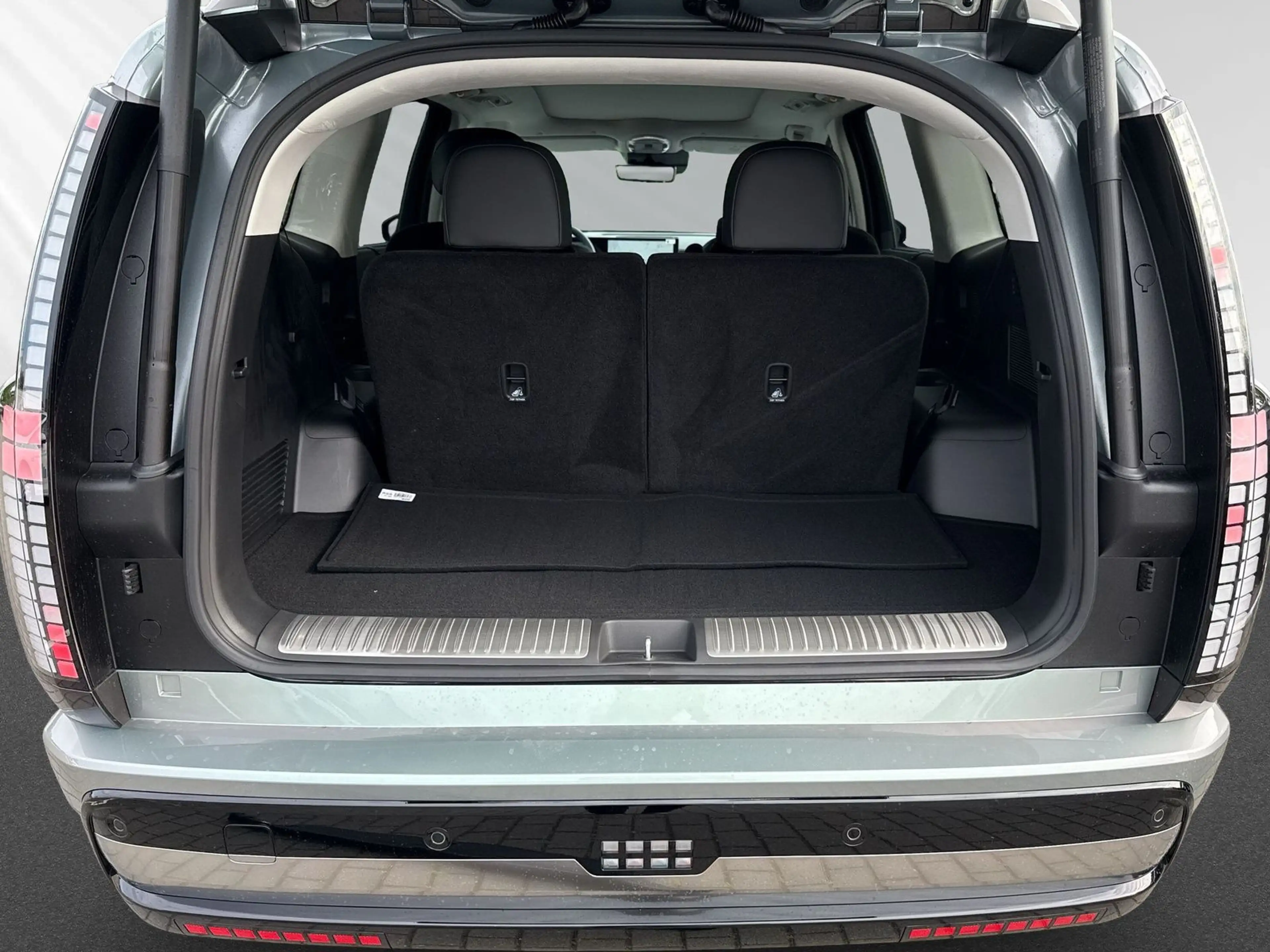 Hyundai IONIQ 9 6Sitzer 110 kWh 4WD UNIQ Panorama+Swivel — photo 7