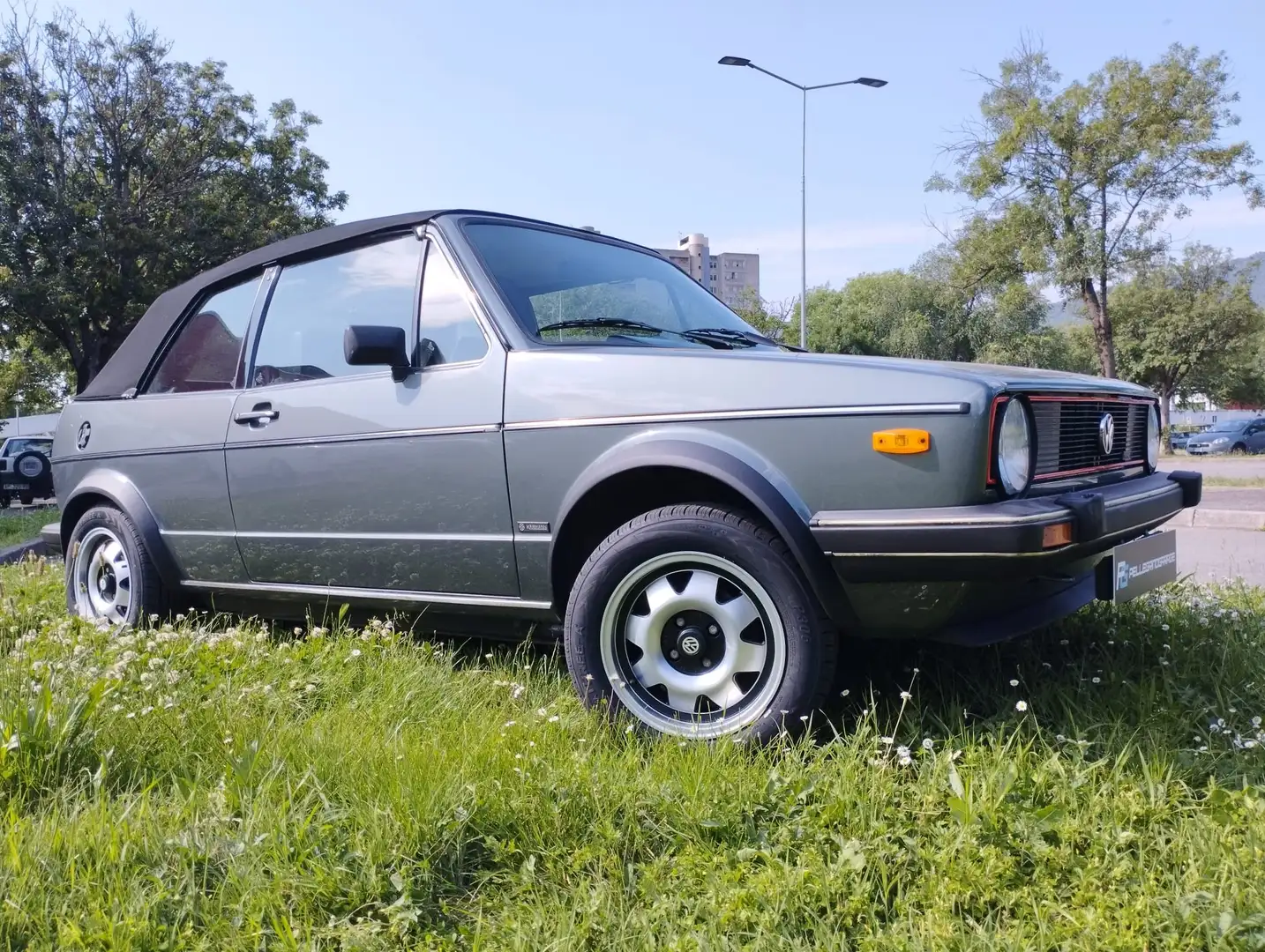 Volkswagen Golf Cabriolet 1.8 GLI Grigio - 2