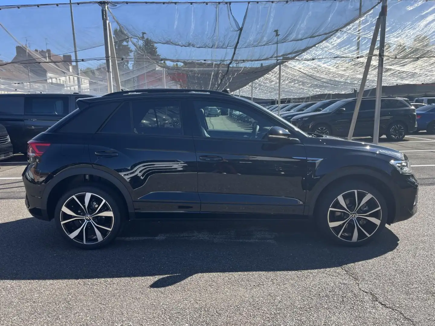 Volkswagen T-Roc (2) 2.0 TDI 150 R-LINE DSG7 TOIT OUVRANT / BLACK PACK Noir - 2