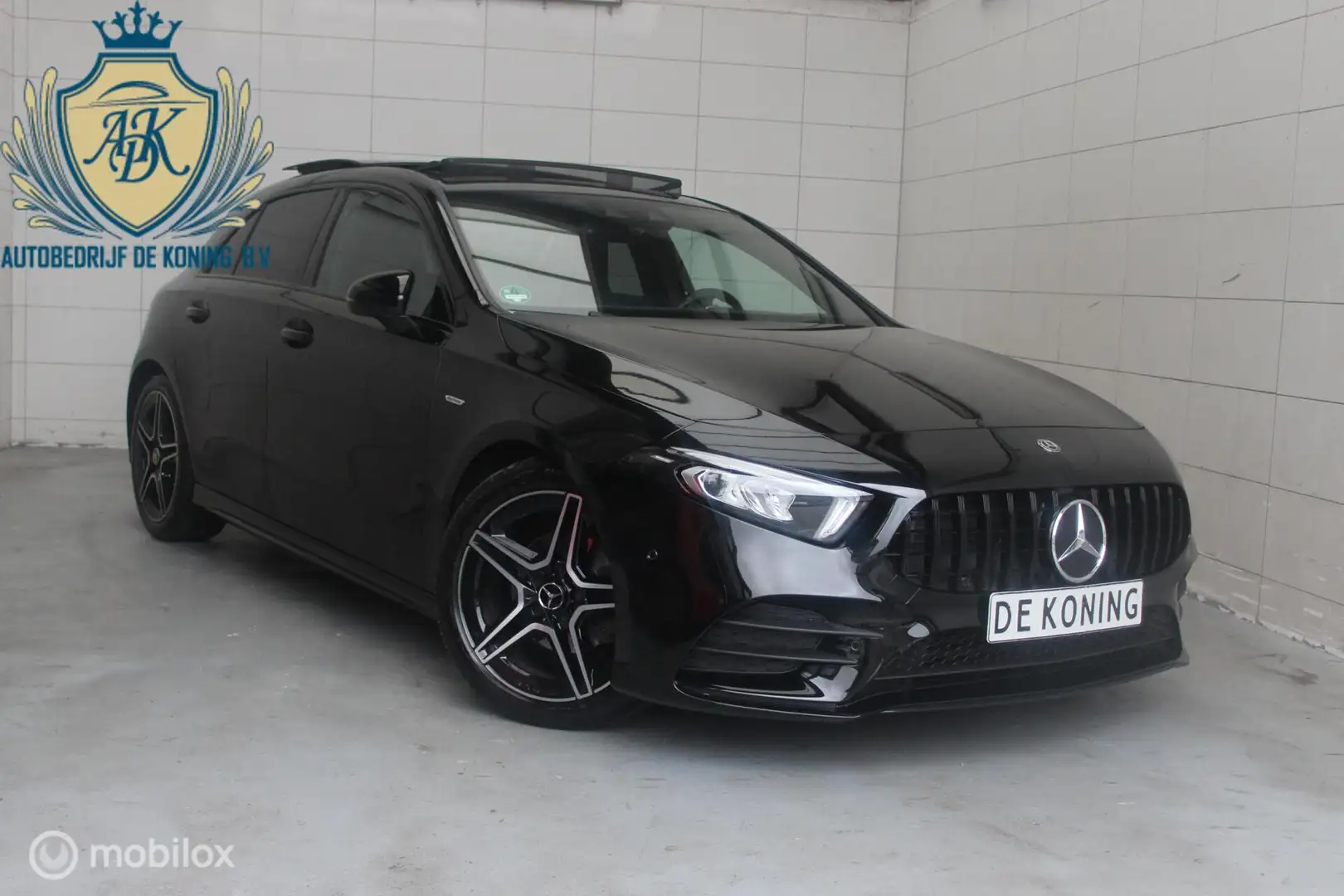 Mercedes-Benz A 180 Premium Plus Ambientlight,PANO Zwart - 2