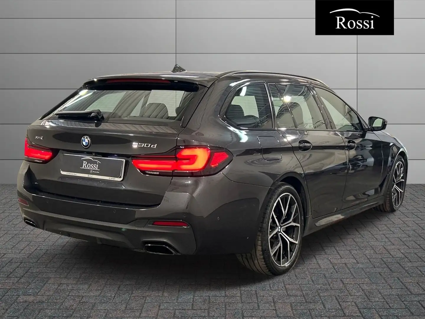 BMW 530 d Touring mhev 48V xdrive Luxury auto Grigio - 2