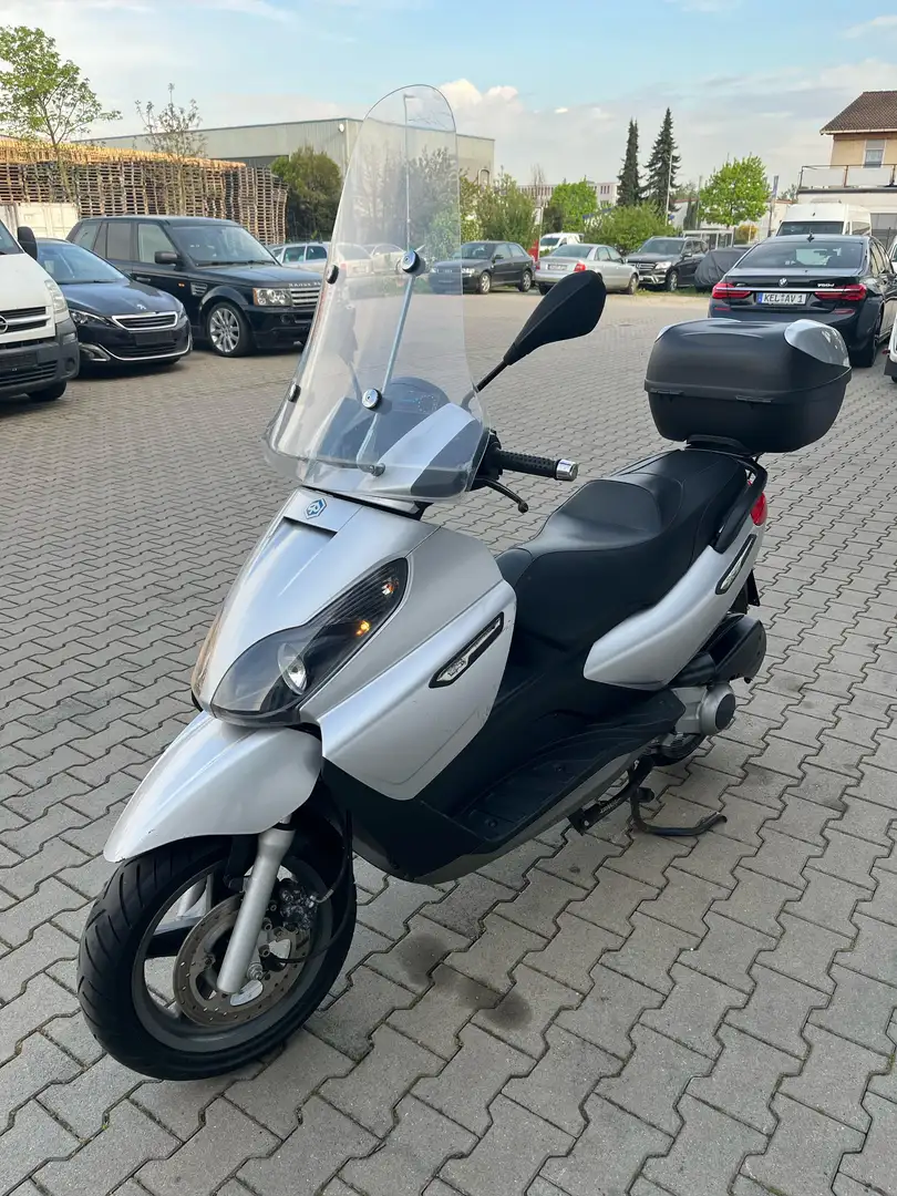 Piaggio X 7 Silver - 1
