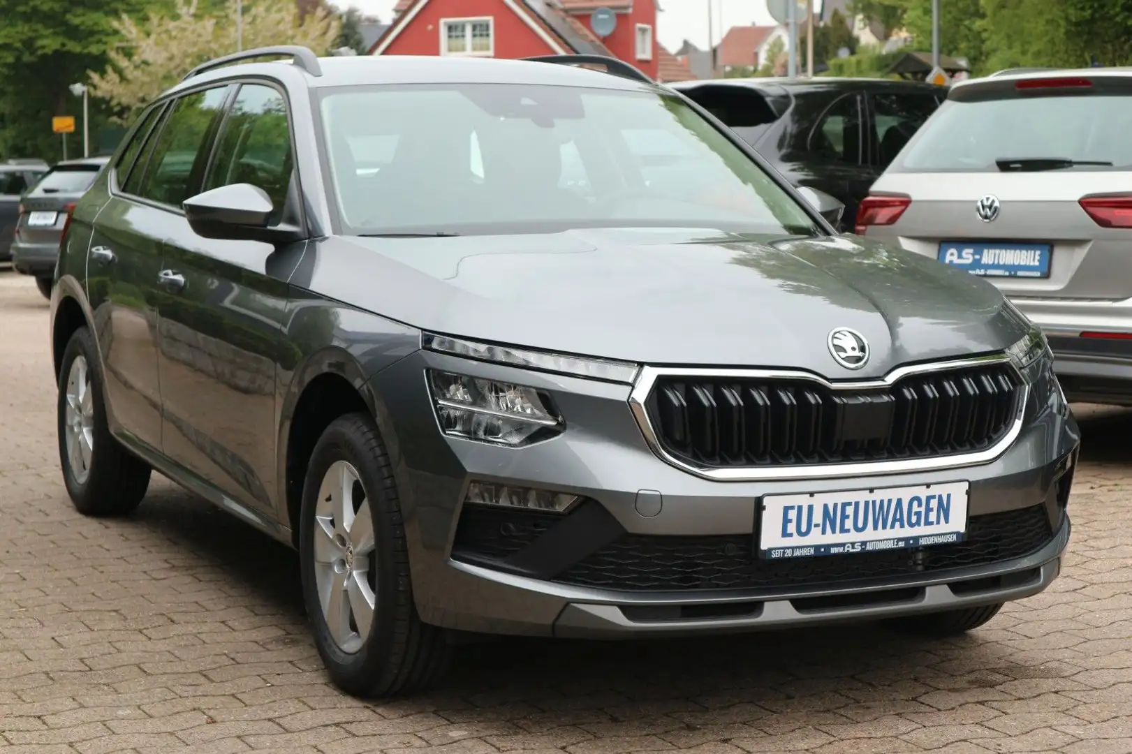 Skoda Kamiq Selection *RFK/VC/LED/TEMPO/PDC/AHK* Grau - 1