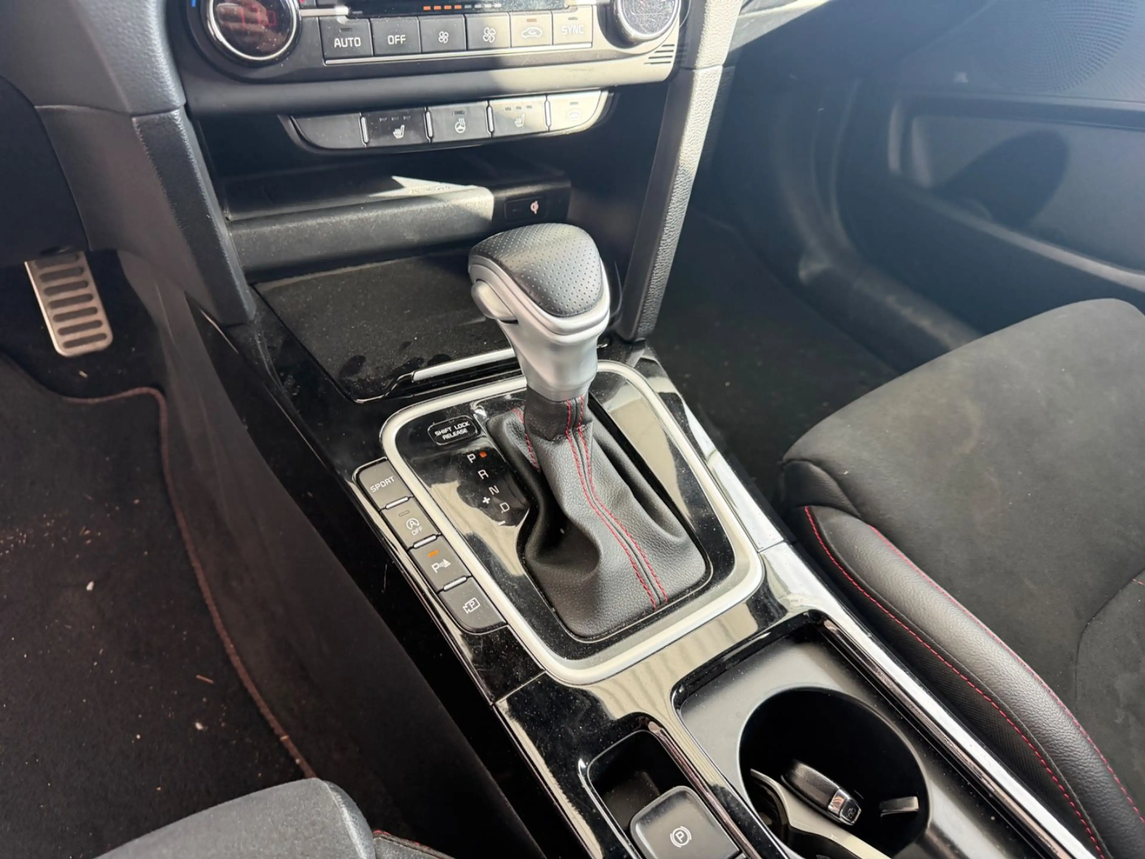 Kia ProCeed / pro_cee'd ProCeed GT — photo 15