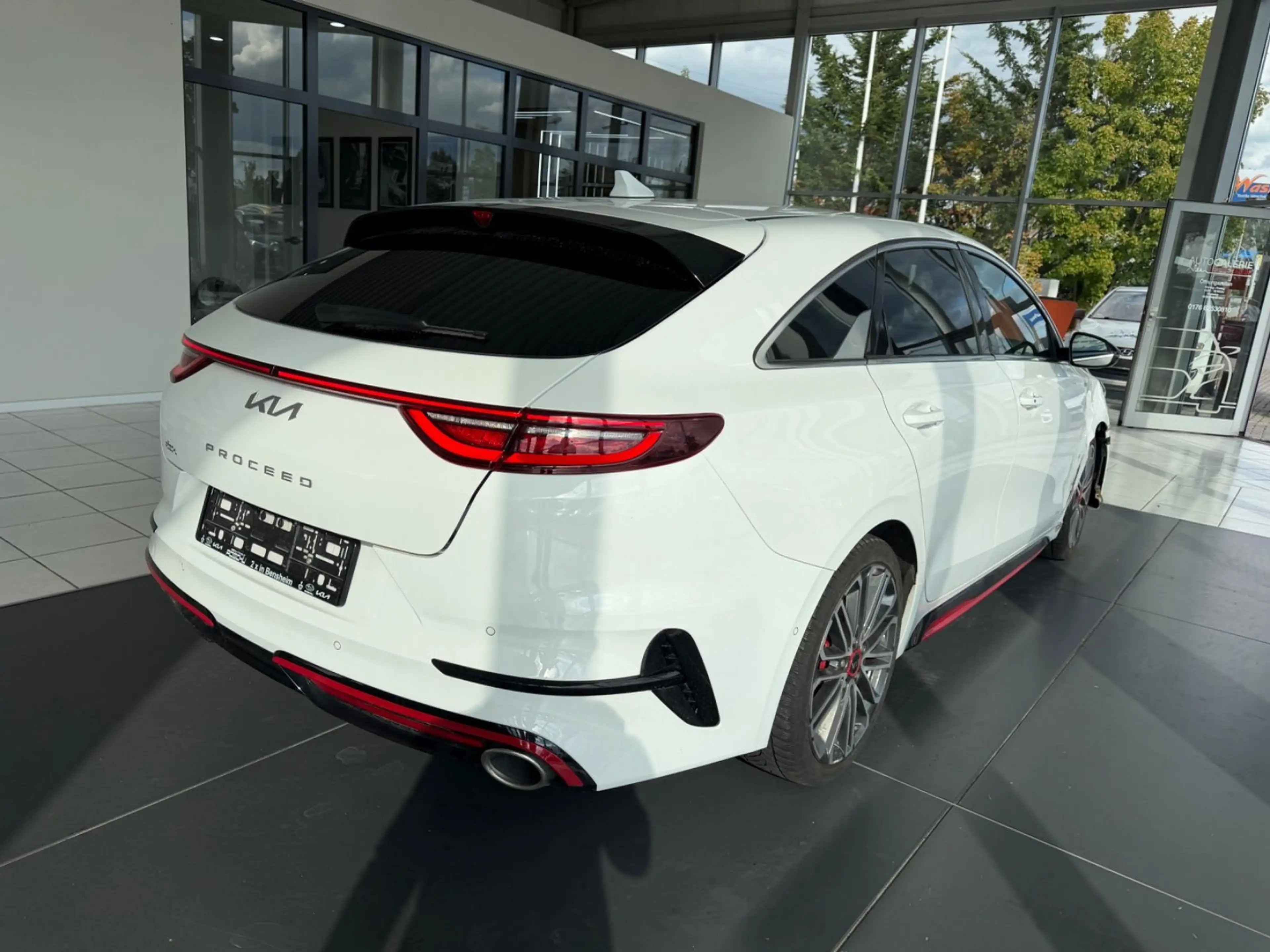 Kia ProCeed / pro_cee'd ProCeed GT — photo 5