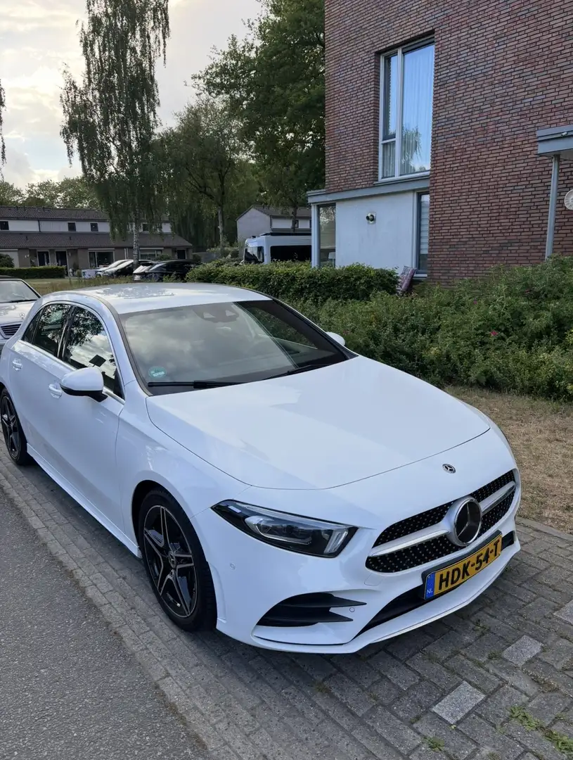 Mercedes-Benz A 250 Mercedes A250 AMG • Full Option • APK 06/2027 White - 1