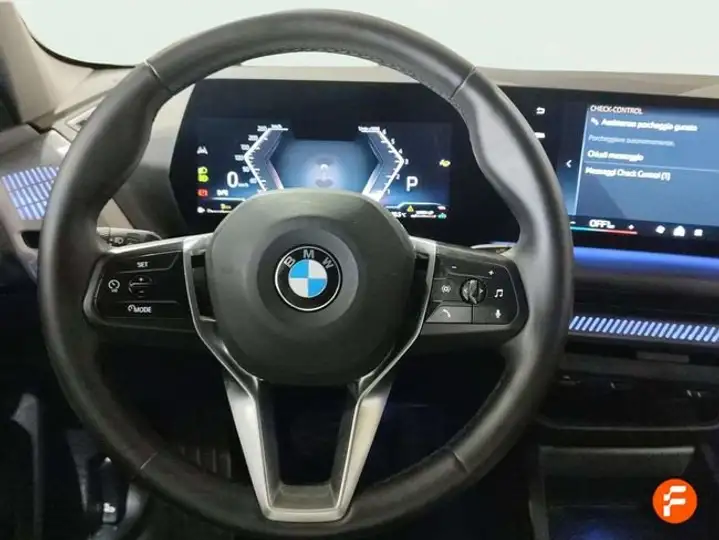 BMW Serie 1 2025, foto 10