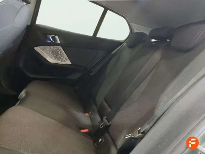 BMW Serie 1 2025, foto 25
