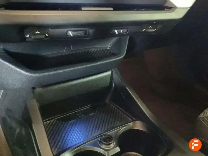 BMW Serie 1 2025, foto 21
