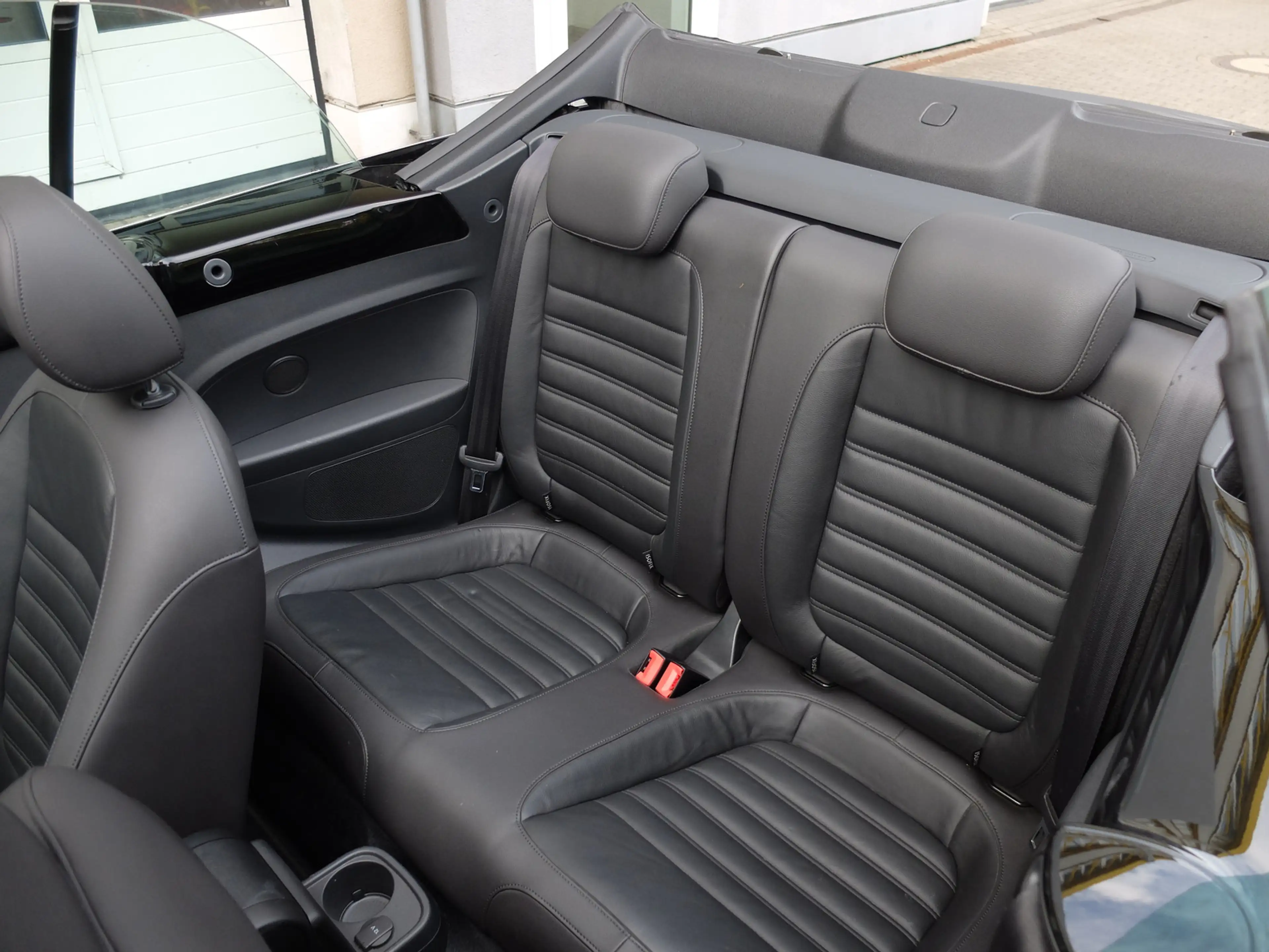 Volkswagen Beetle 2.0 TDI Sport Mega Ausstattung — photo 14