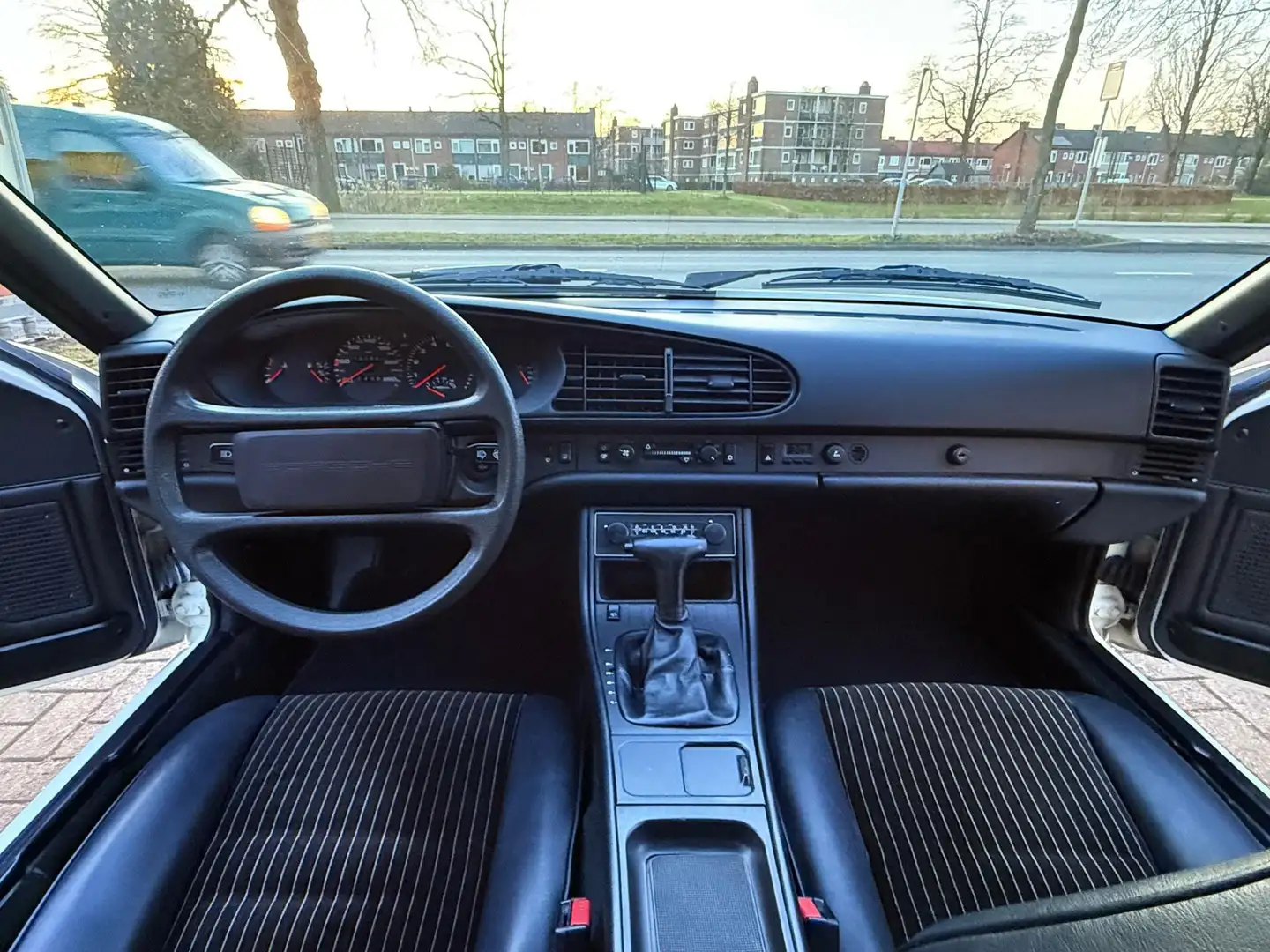 Porsche 944 2.5 Coupé AUTOMAAT Alb - 2