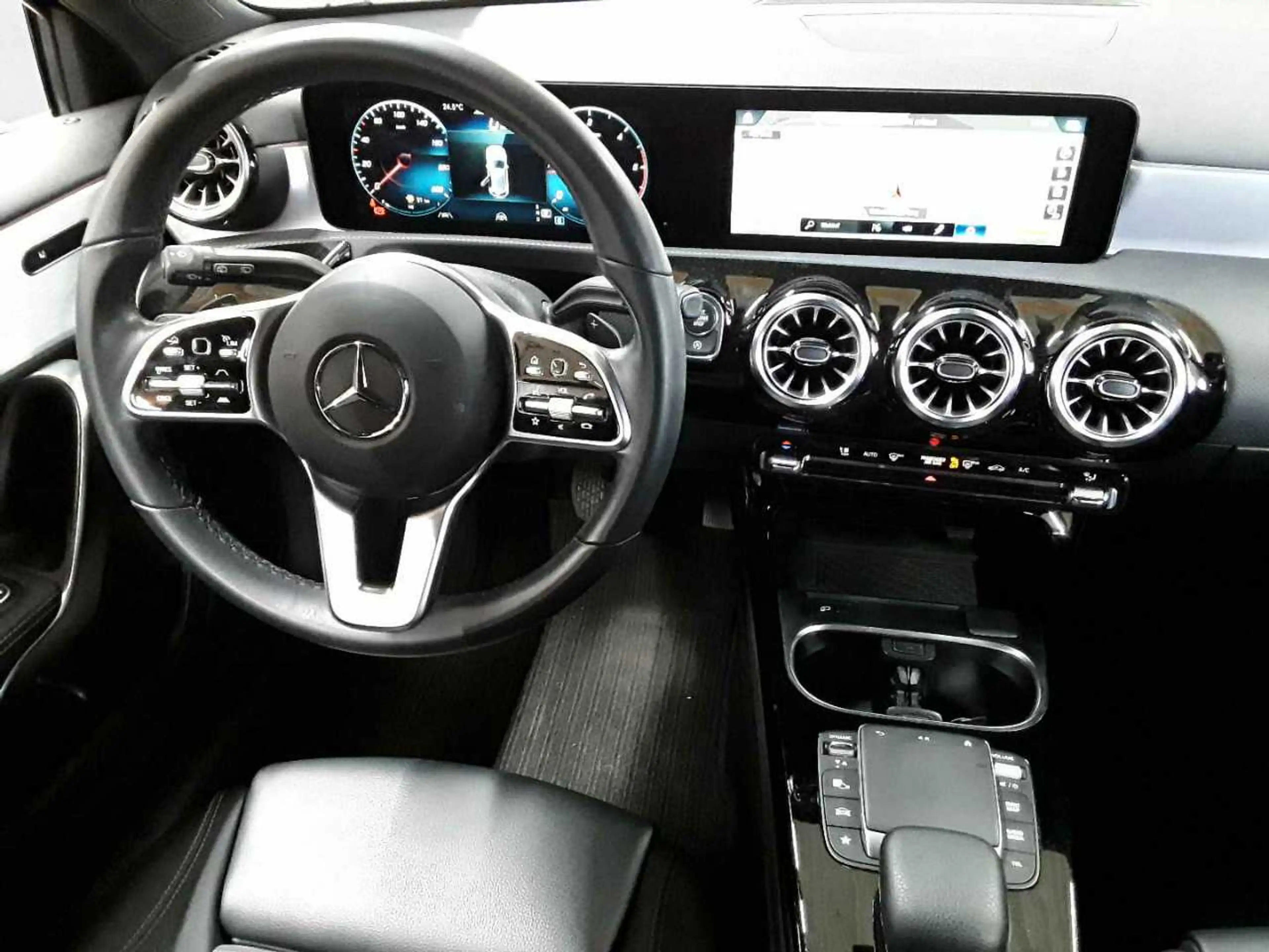 Mercedes-Benz A 200 A 200d -Progressive AHL LED BusiP AssiP — photo 10