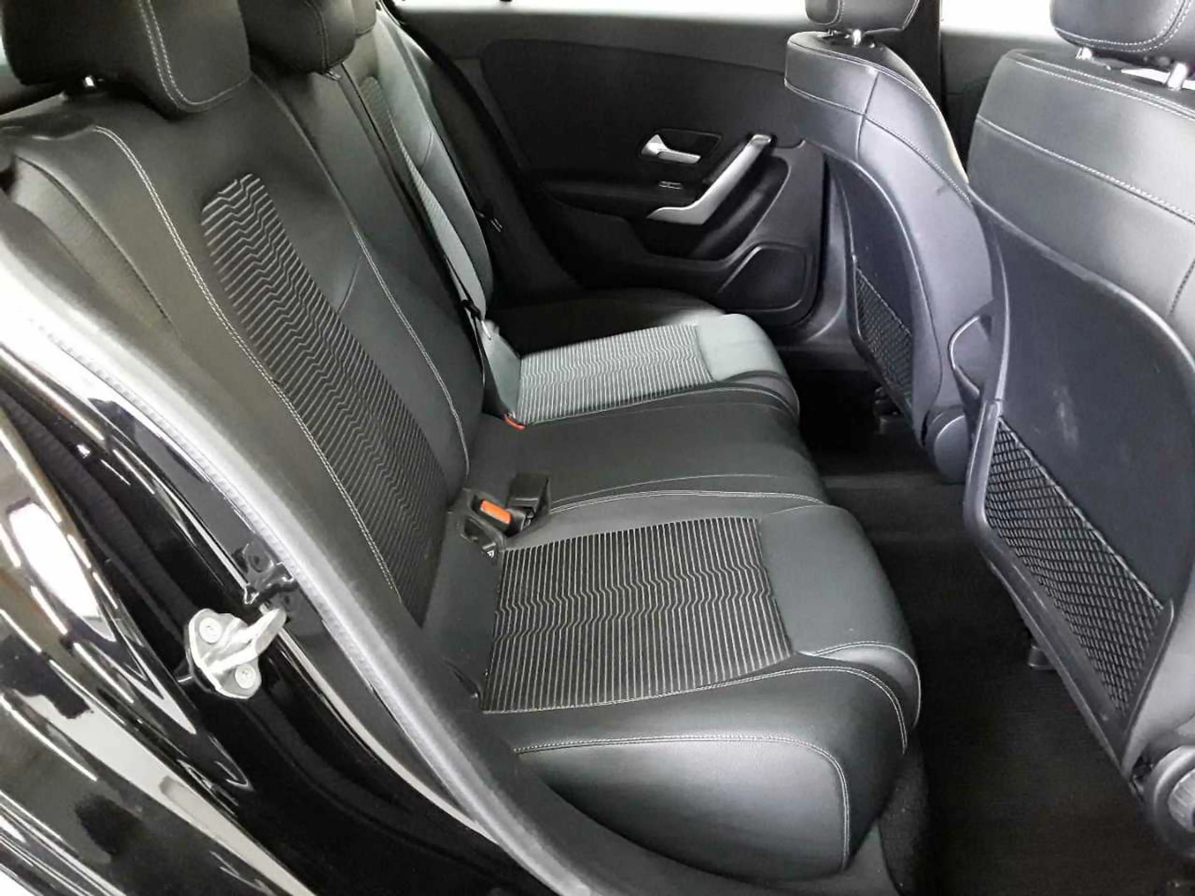 Mercedes-Benz A 200 A 200d -Progressive AHL LED BusiP AssiP — photo 14