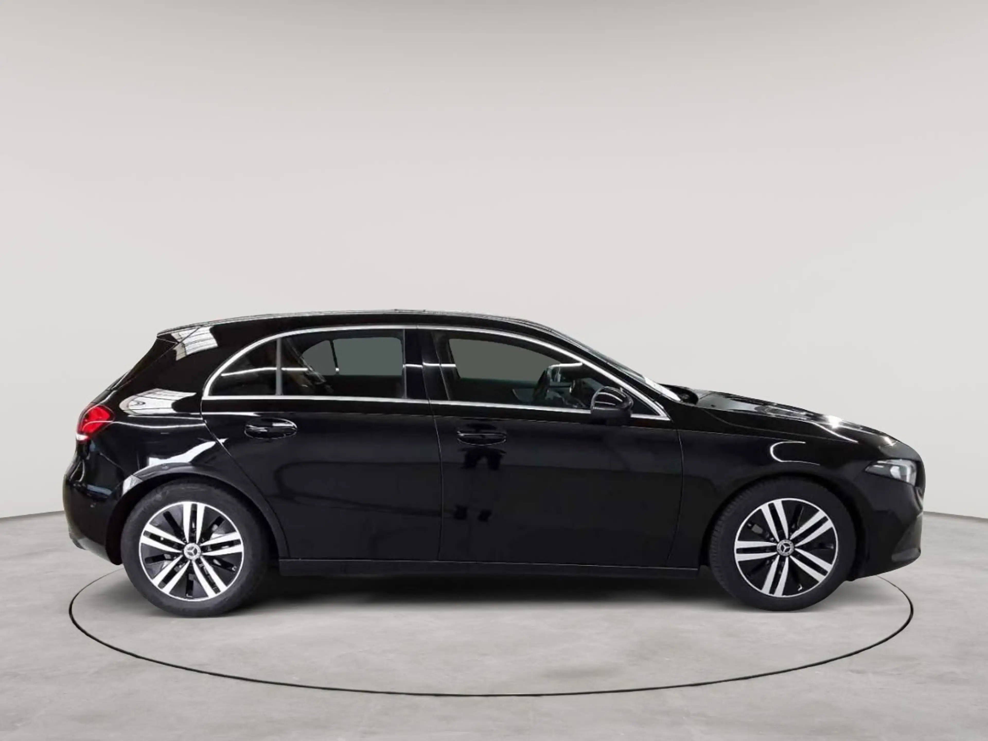 Mercedes-Benz A 200 A 200d -Progressive AHL LED BusiP AssiP — photo 3
