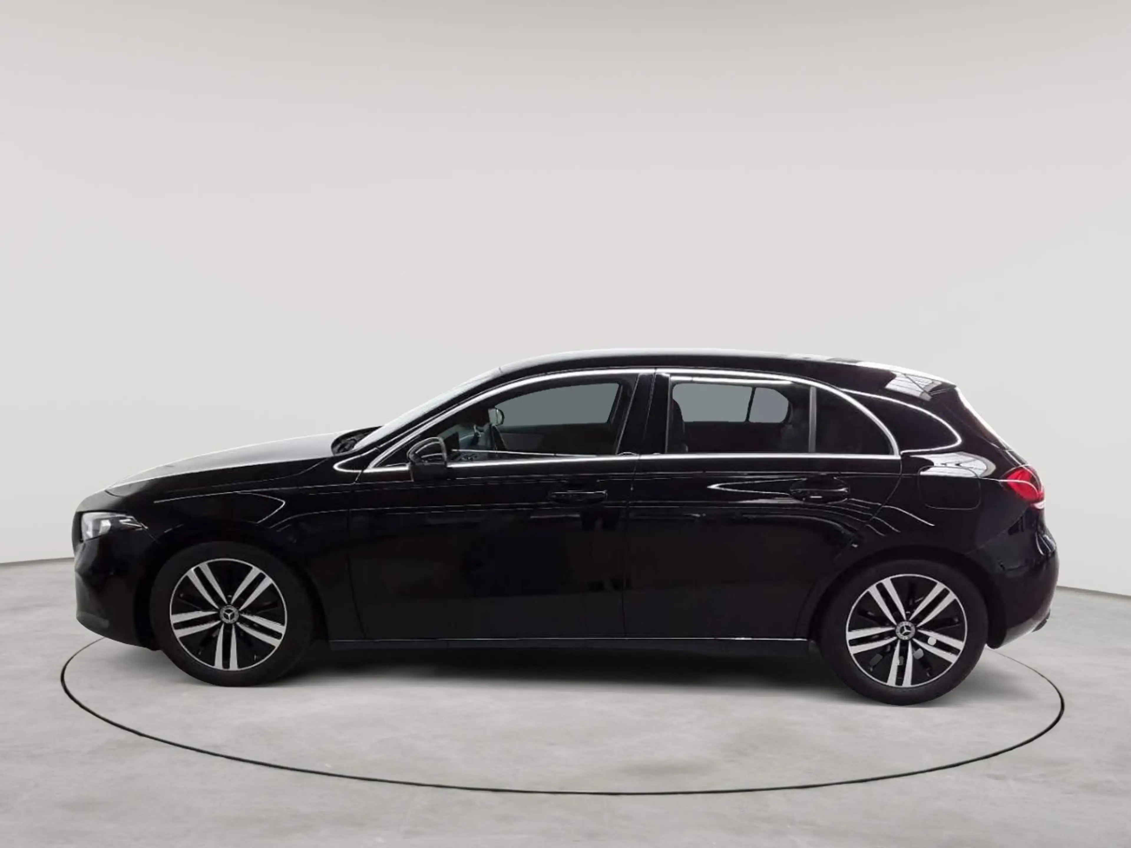 Mercedes-Benz A 200 A 200d -Progressive AHL LED BusiP AssiP — photo 6