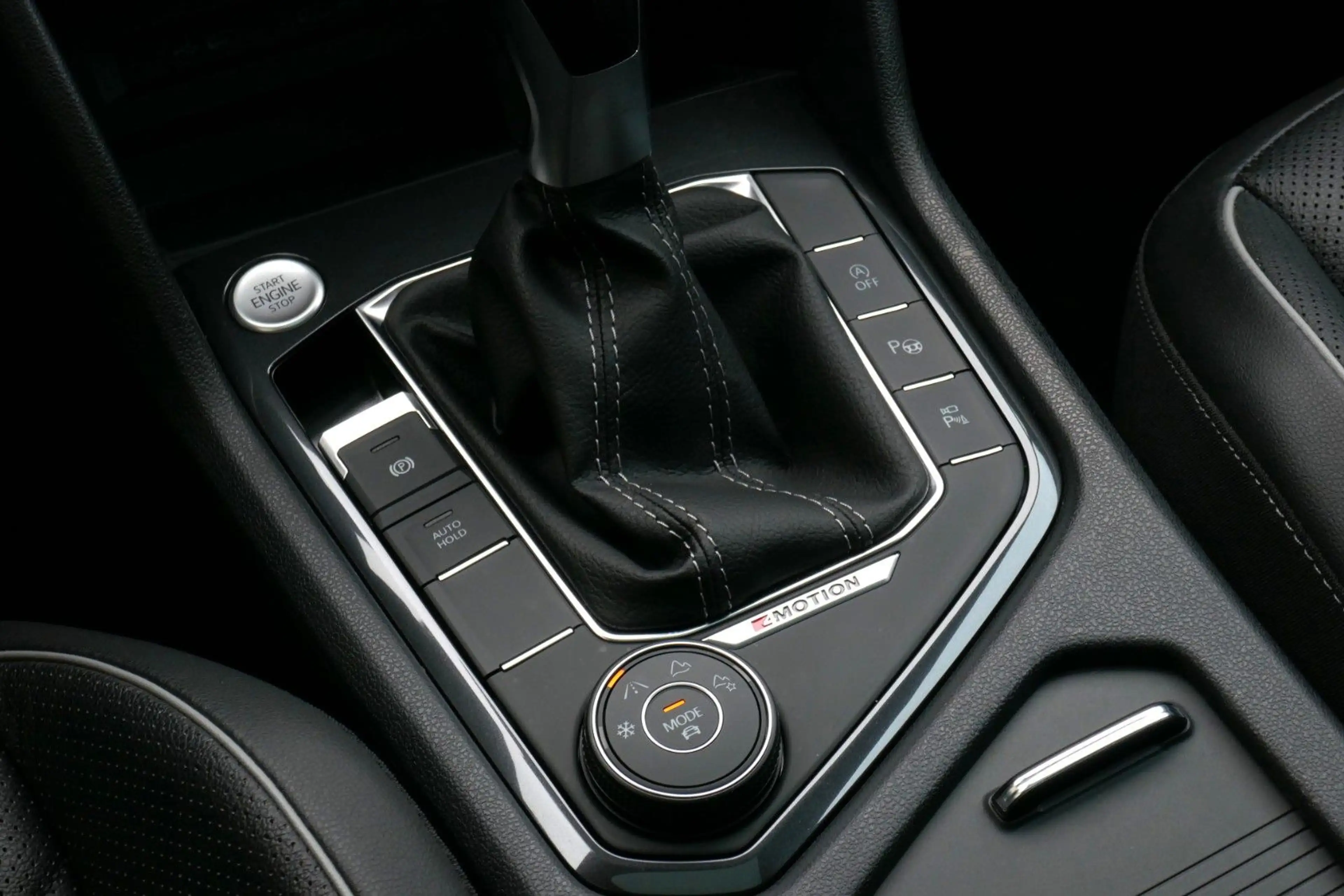 Volkswagen Tiguan Allspace R-LINE V-Leder Pano 360° Stndhzg — photo 17