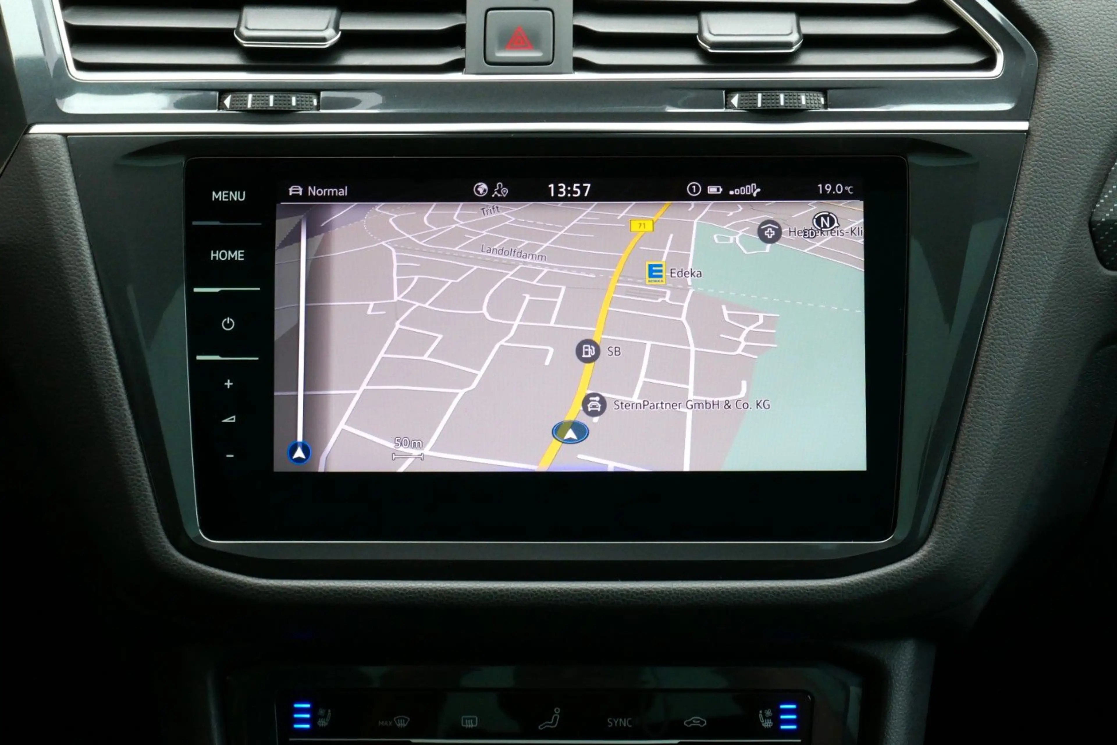 Volkswagen Tiguan Allspace R-LINE V-Leder Pano 360° Stndhzg — photo 18