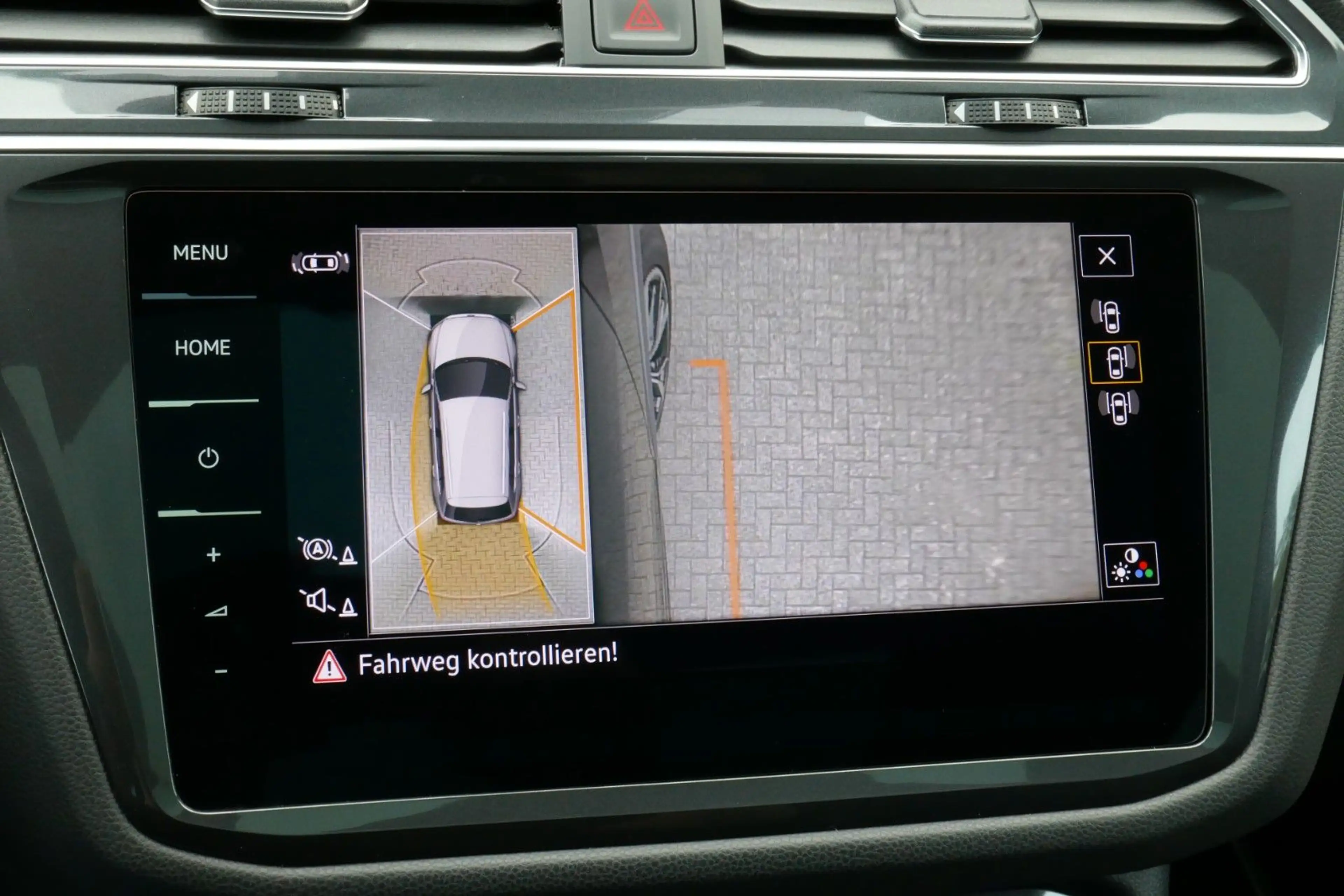 Volkswagen Tiguan Allspace R-LINE V-Leder Pano 360° Stndhzg — photo 29